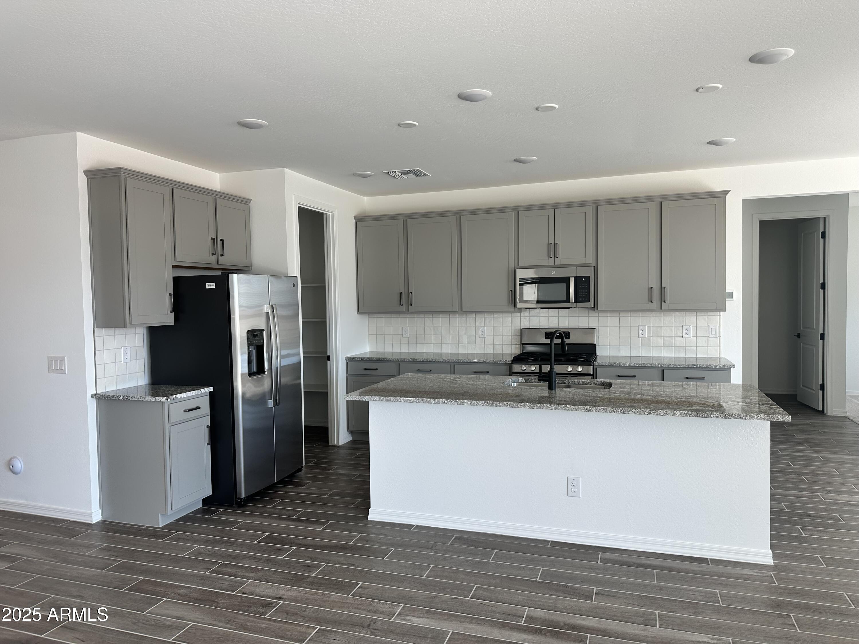 5535 W HOPI Trail