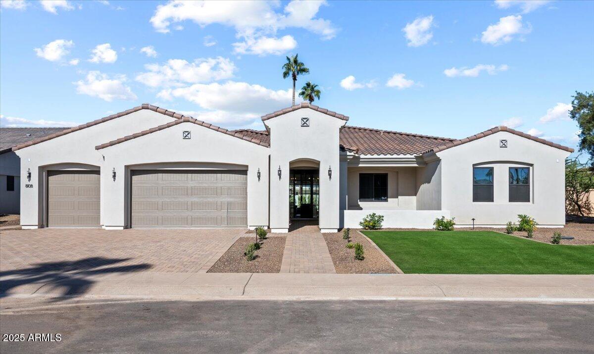 8108 E DEL CRISTAL Drive