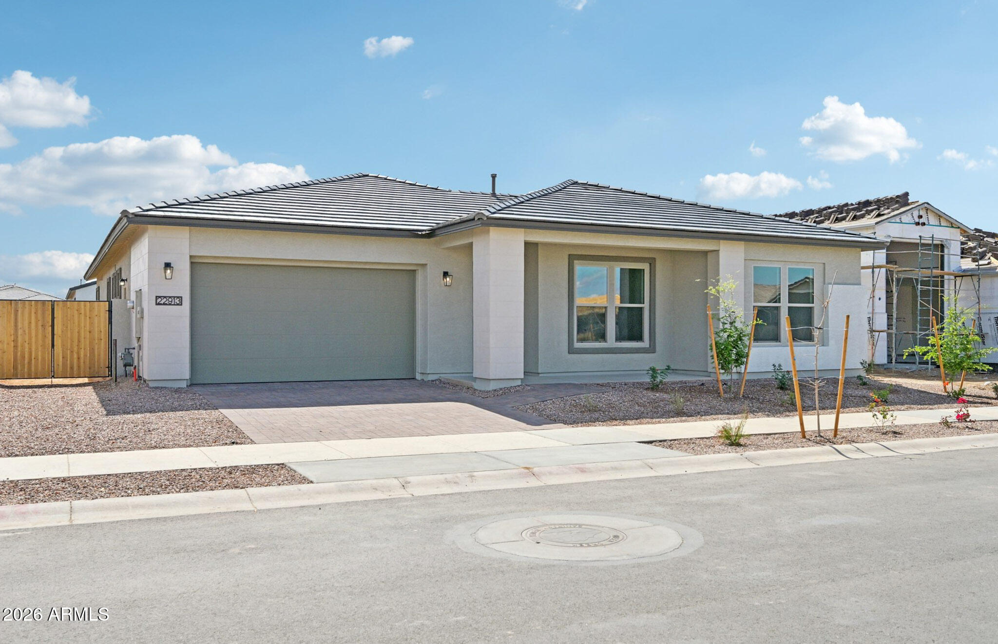 22913 E TWIN ACRES Drive