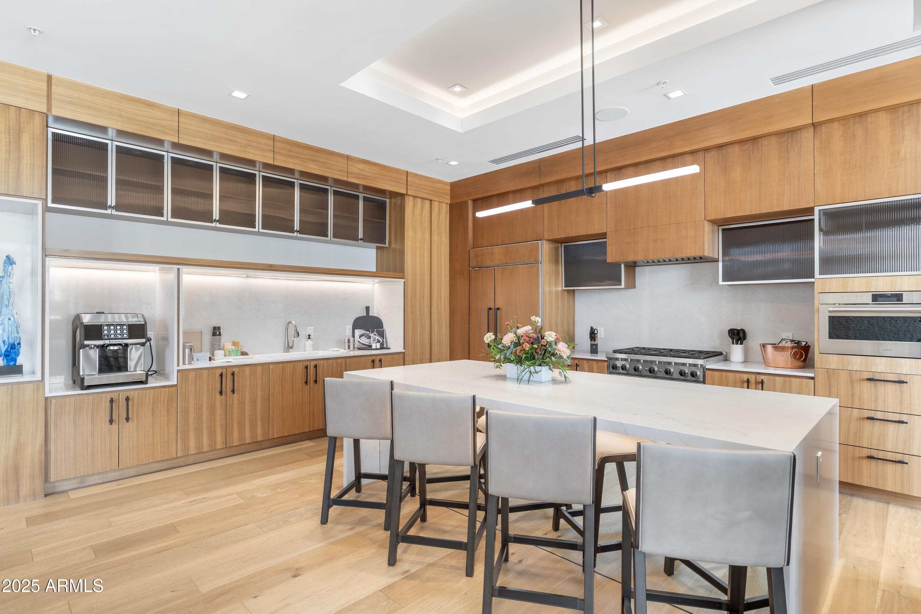 6587 N PALMERAIE Boulevard 2041