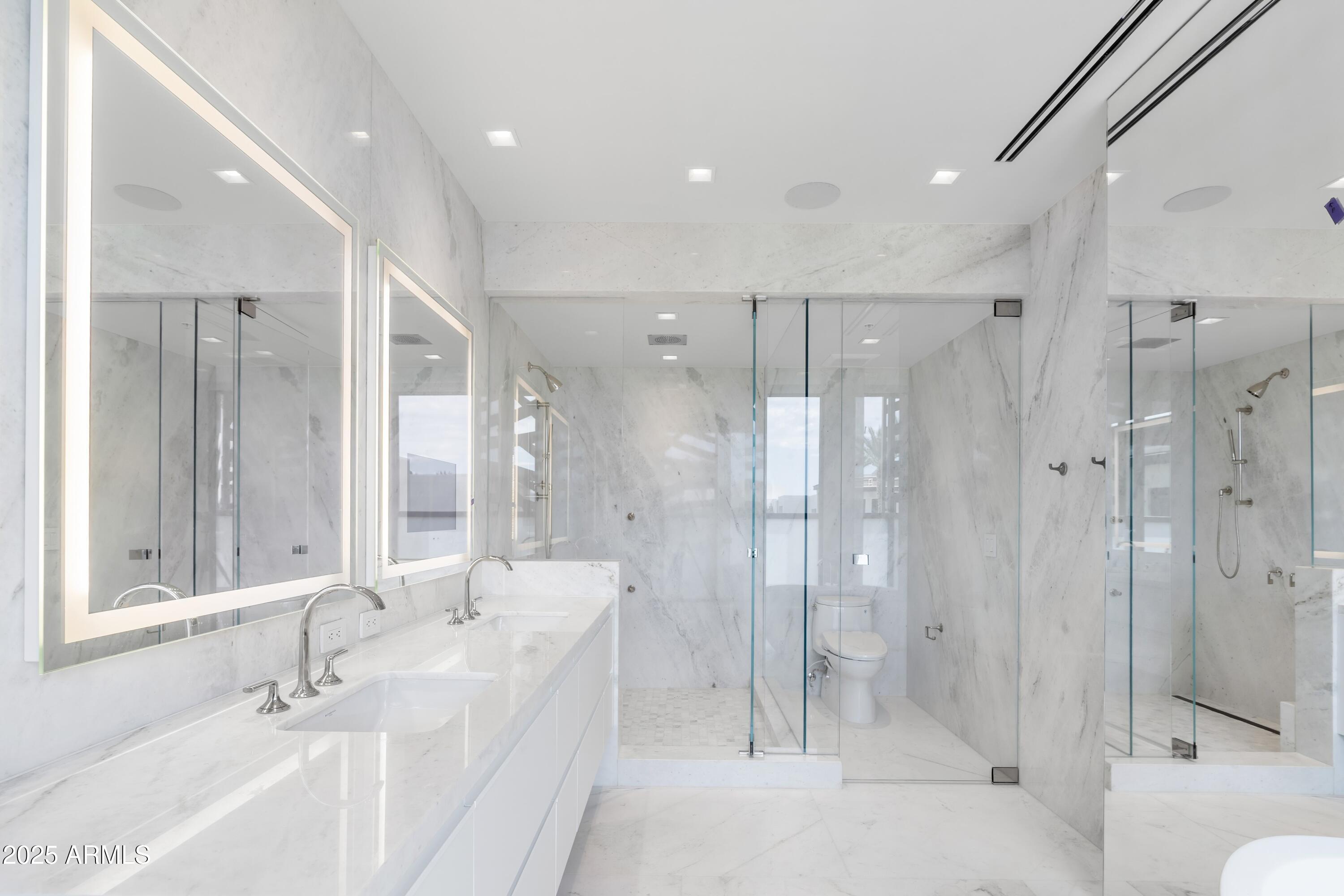 6587 N PALMERAIE Boulevard 2041