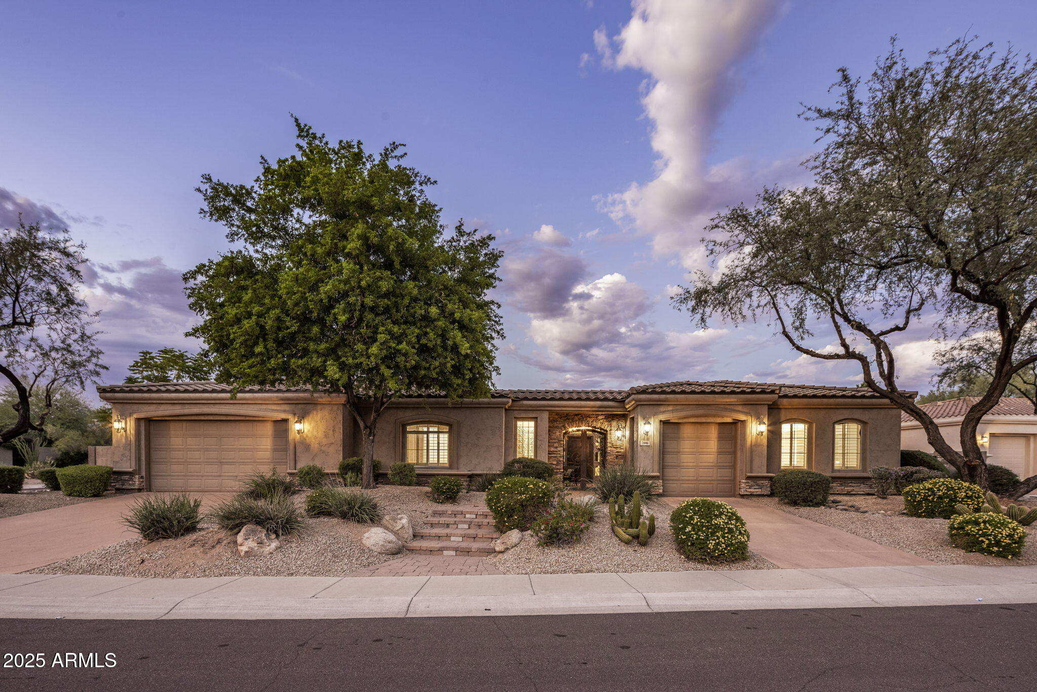 7846 E CANDELARIA Drive