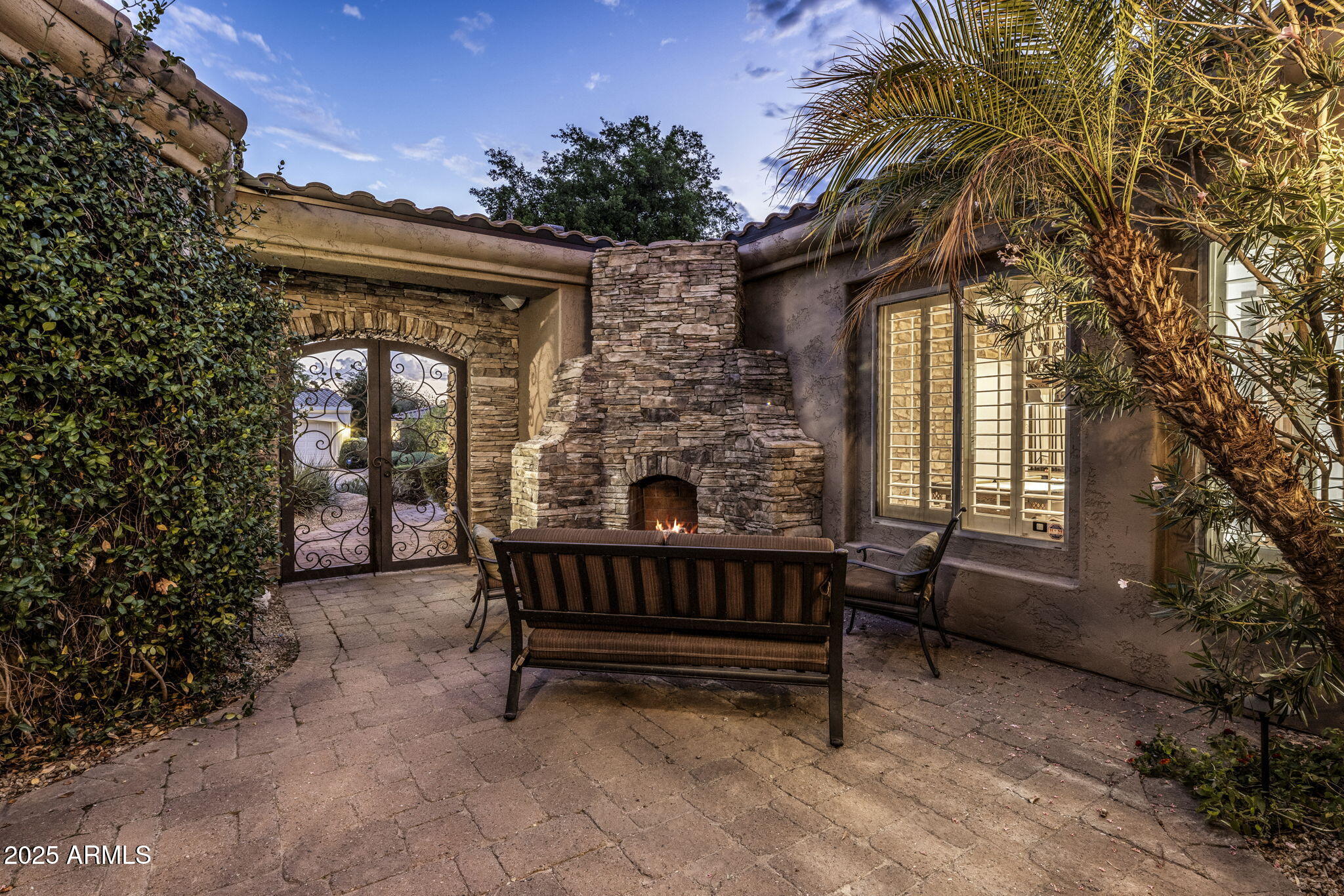 7846 E CANDELARIA Drive