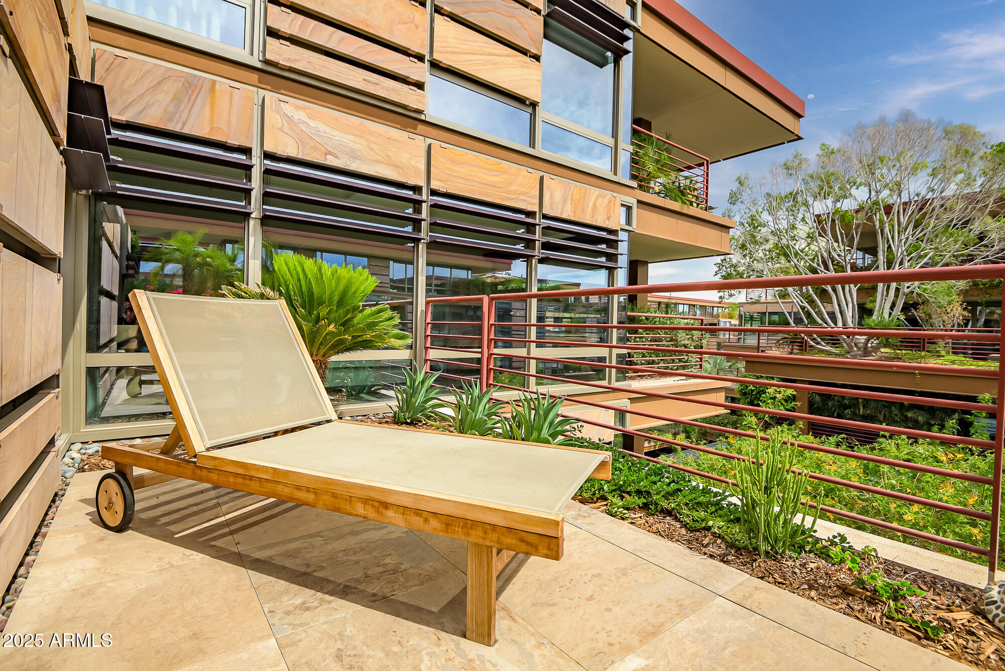 7141 E RANCHO VISTA Drive 6007