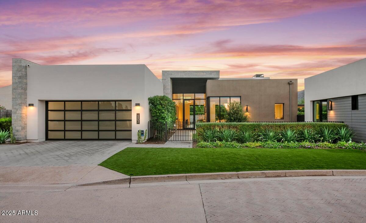 6802 E JOSHUA TREE Lane