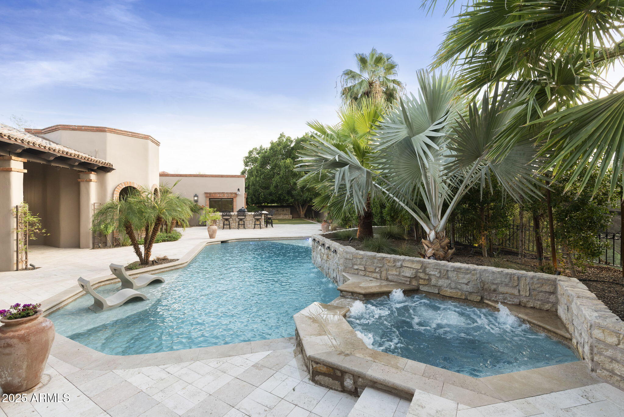 5824 N 33RD Place N