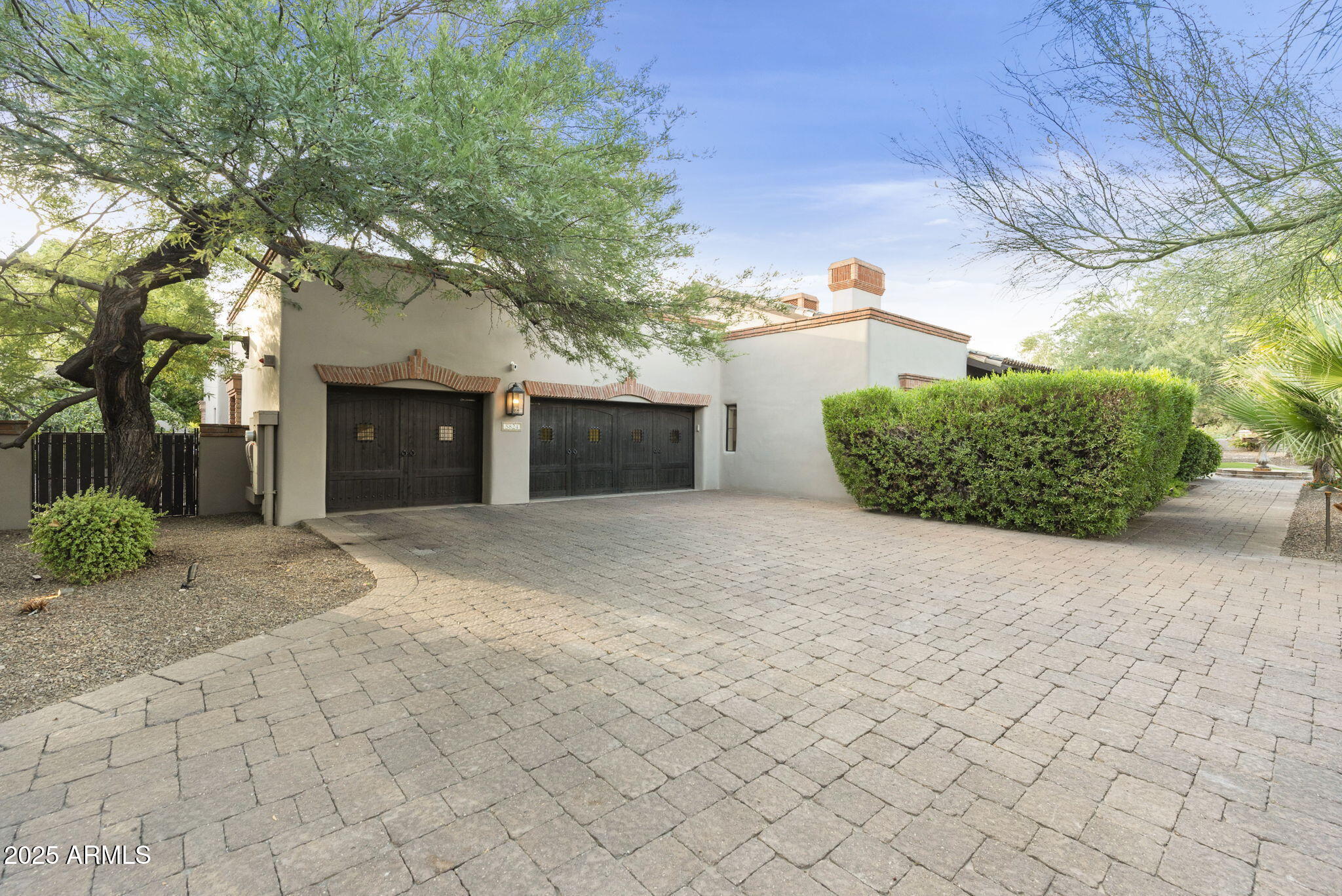 5824 N 33RD Place N