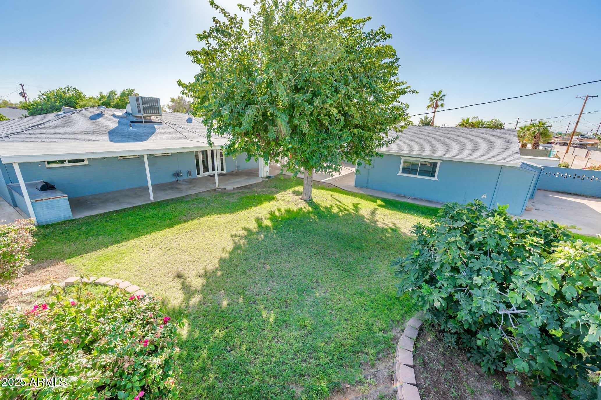 5616 N 22ND Drive