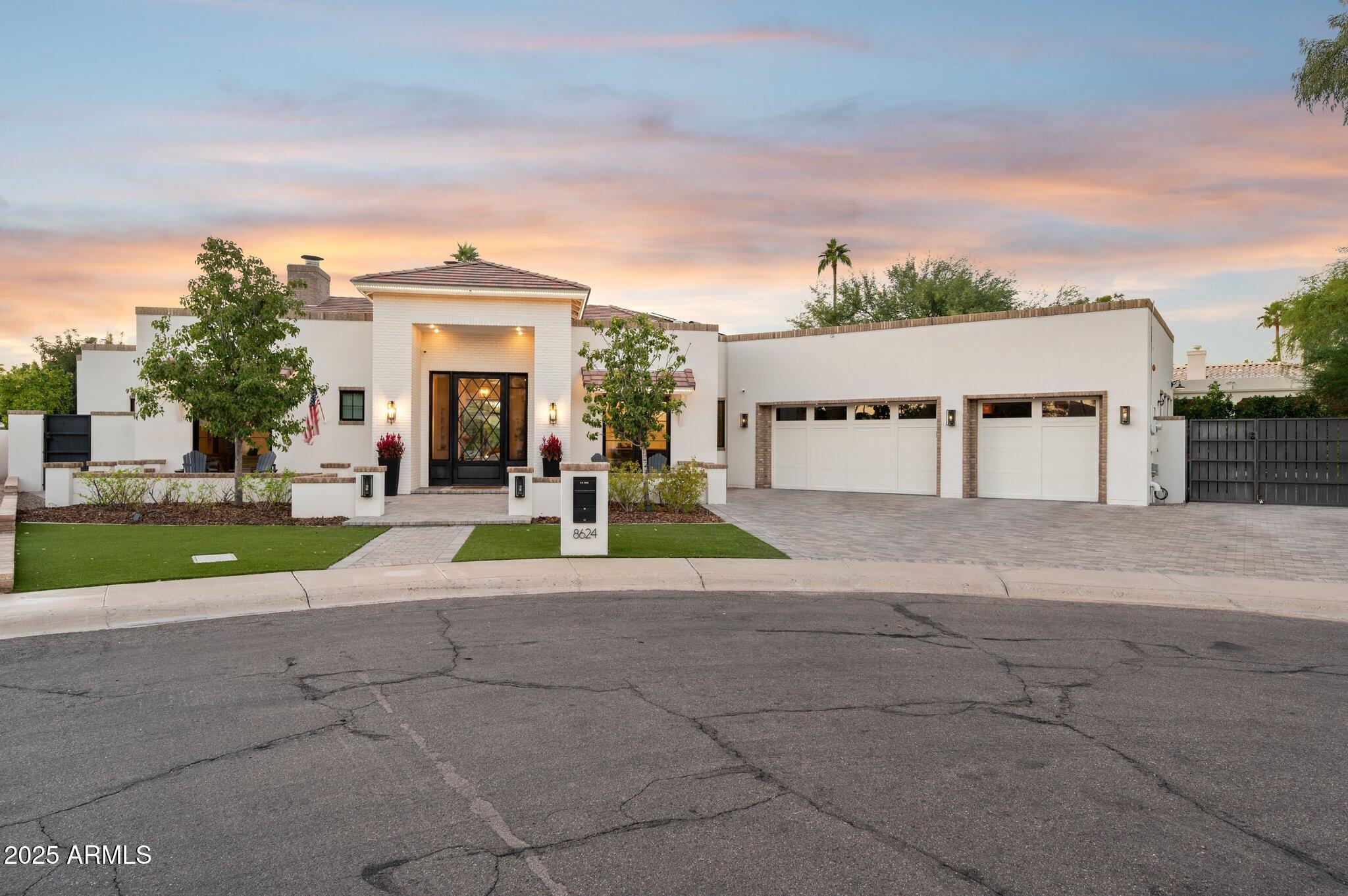 8624 E CAROL Way