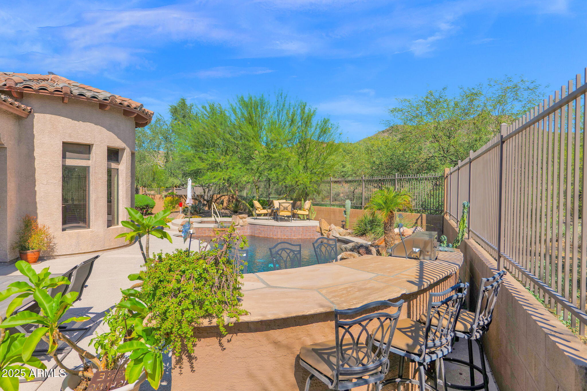4207 N ARBOLES Circle