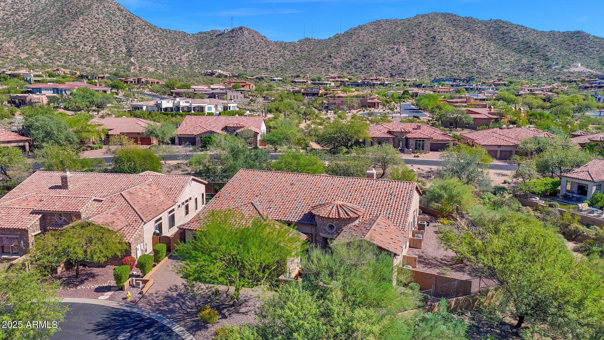 4207 N ARBOLES Circle