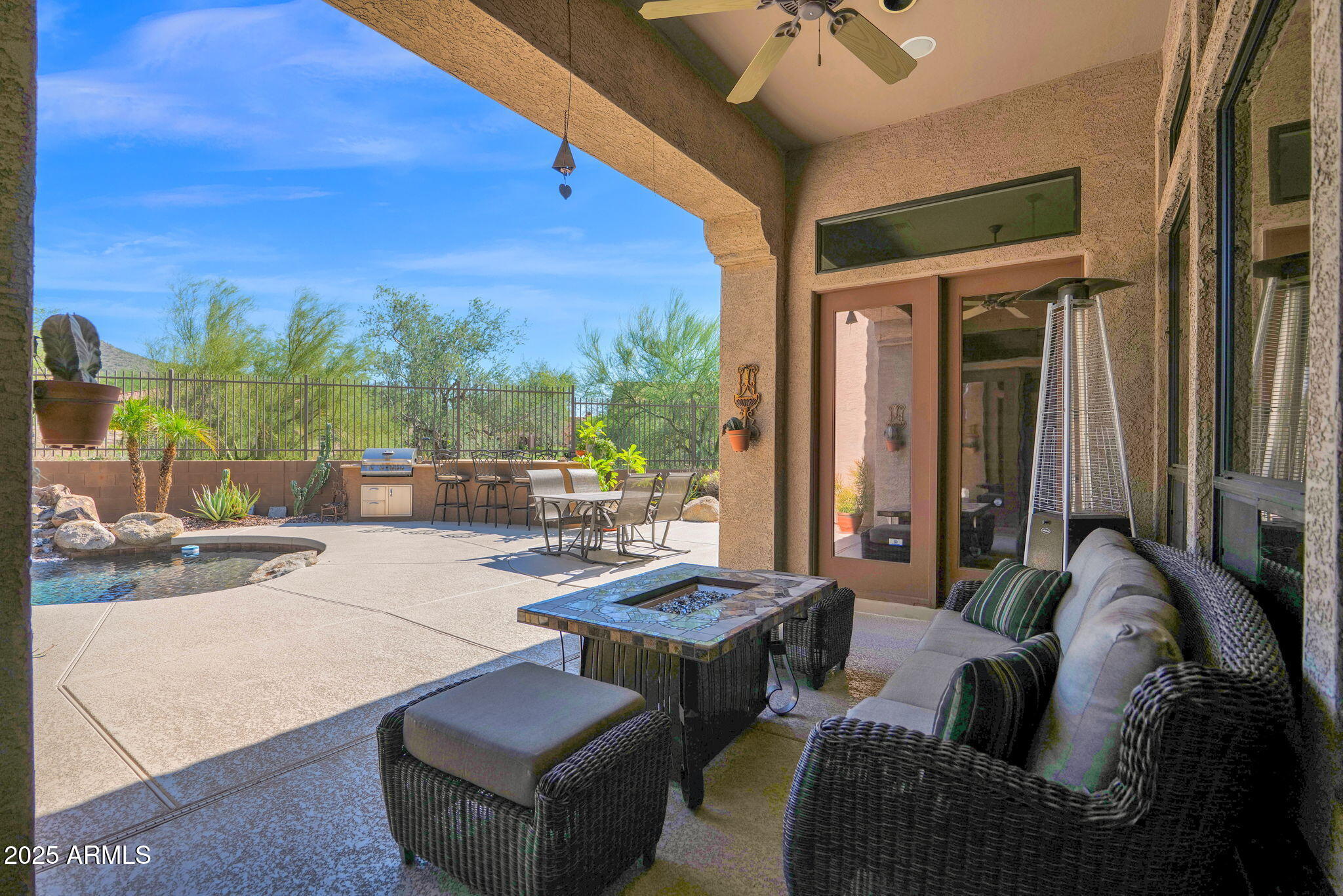 4207 N ARBOLES Circle