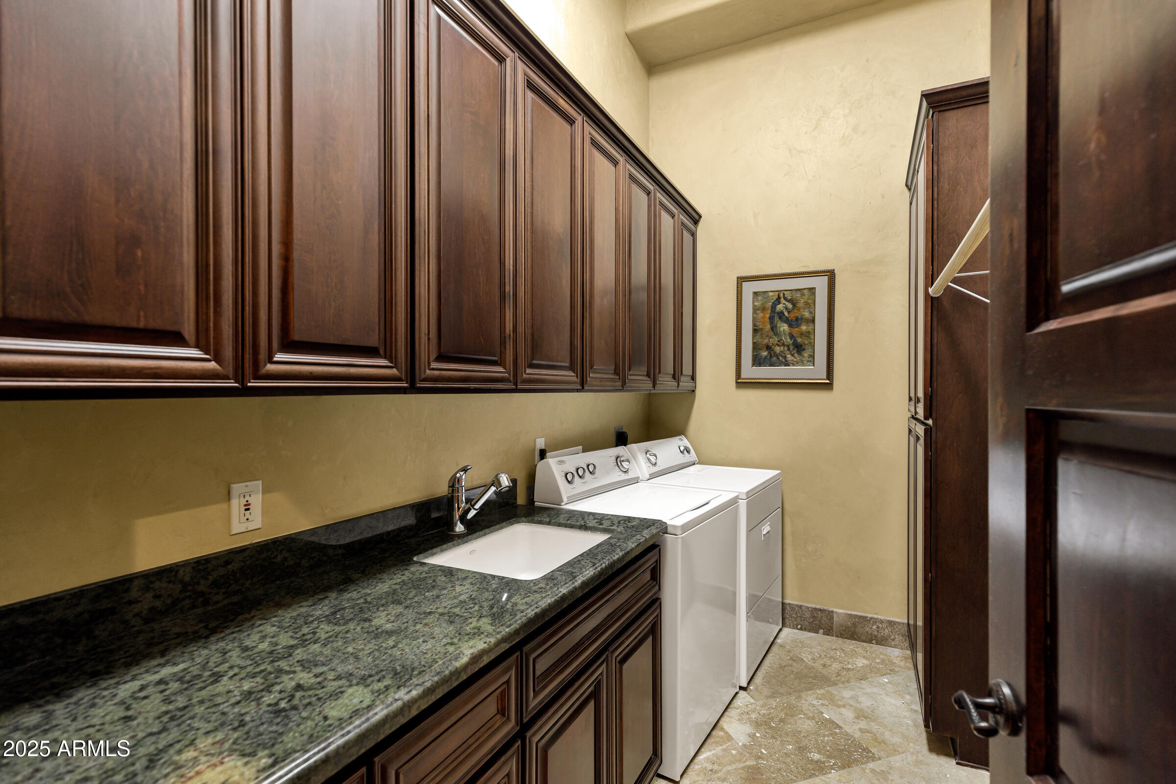 9290 E THOMPSON PEAK Parkway 409