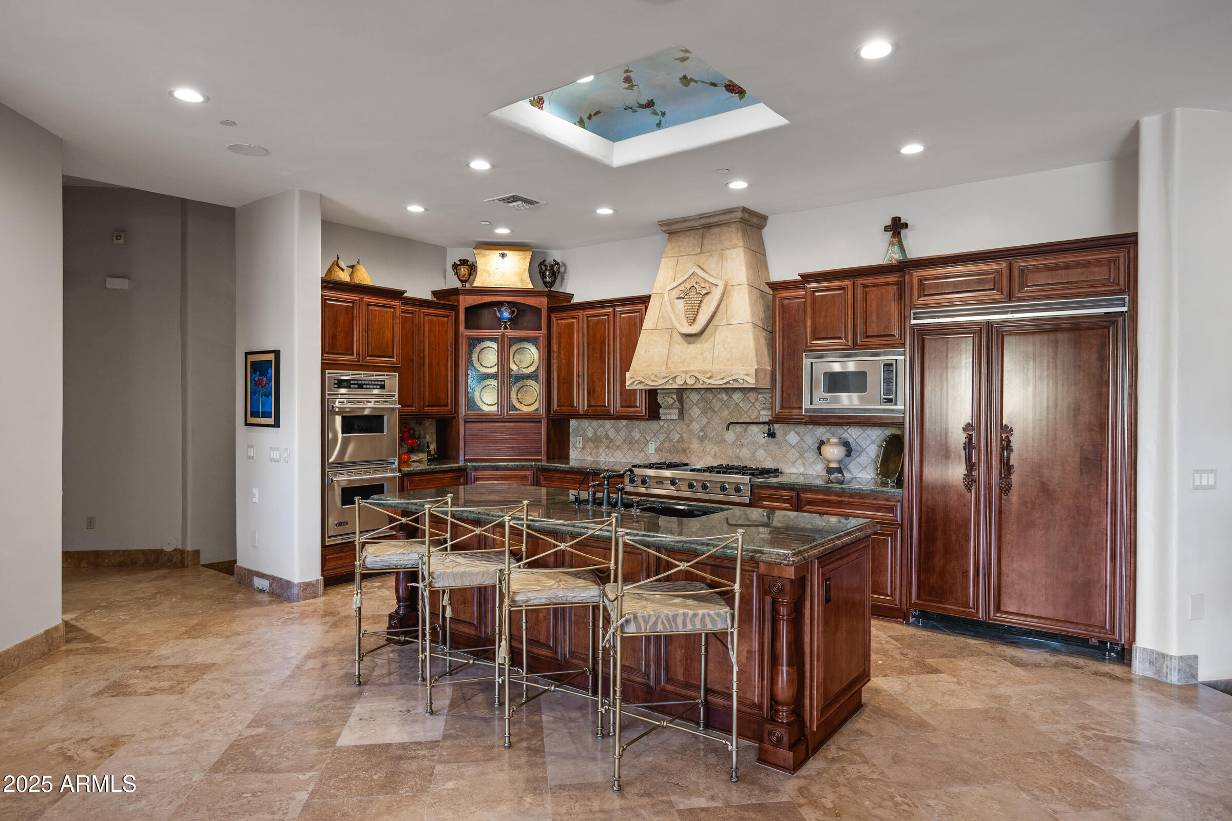 9290 E THOMPSON PEAK Parkway 409