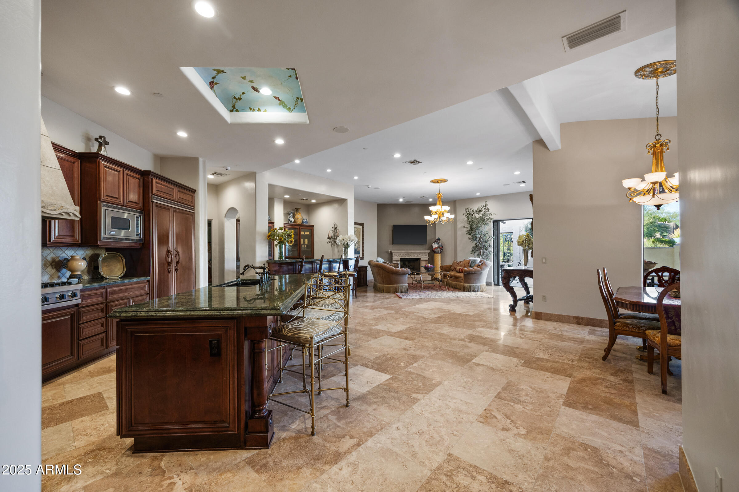 9290 E THOMPSON PEAK Parkway 409