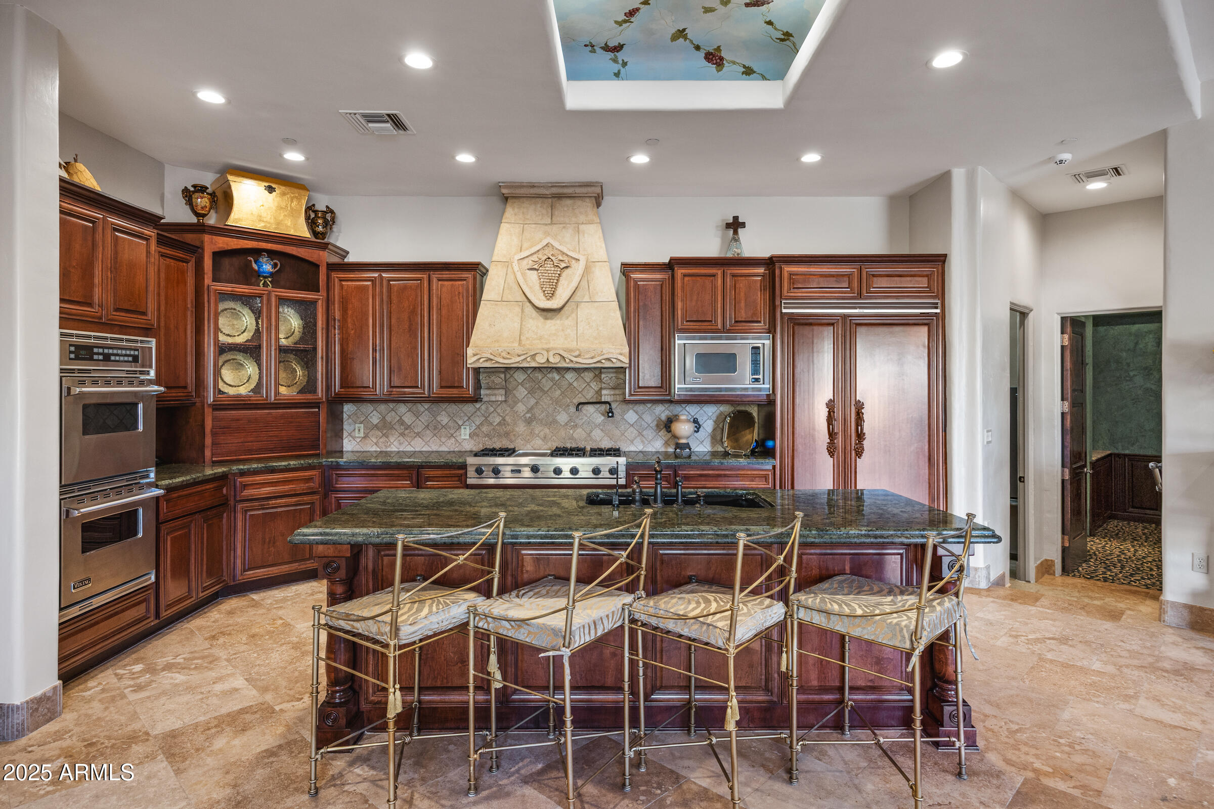 9290 E THOMPSON PEAK Parkway 409
