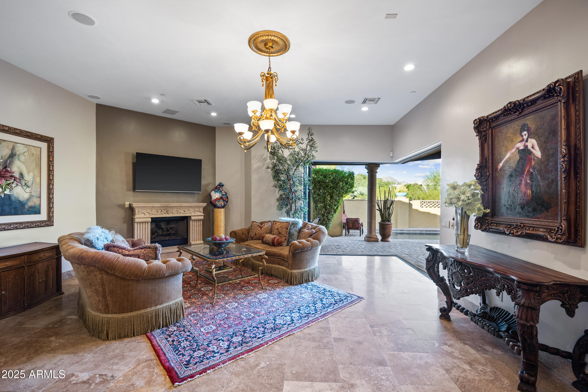 9290 E THOMPSON PEAK Parkway 409