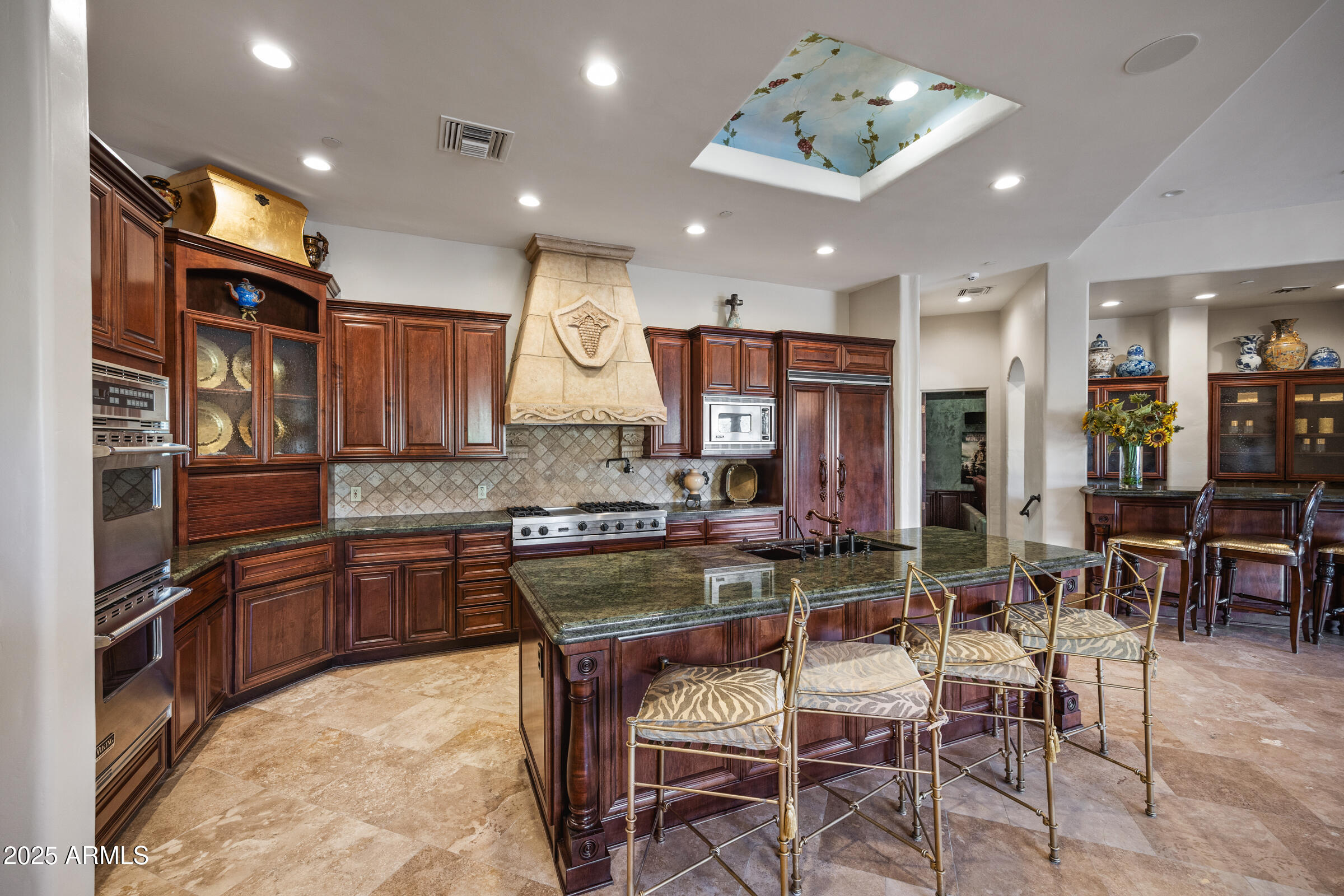 9290 E THOMPSON PEAK Parkway 409