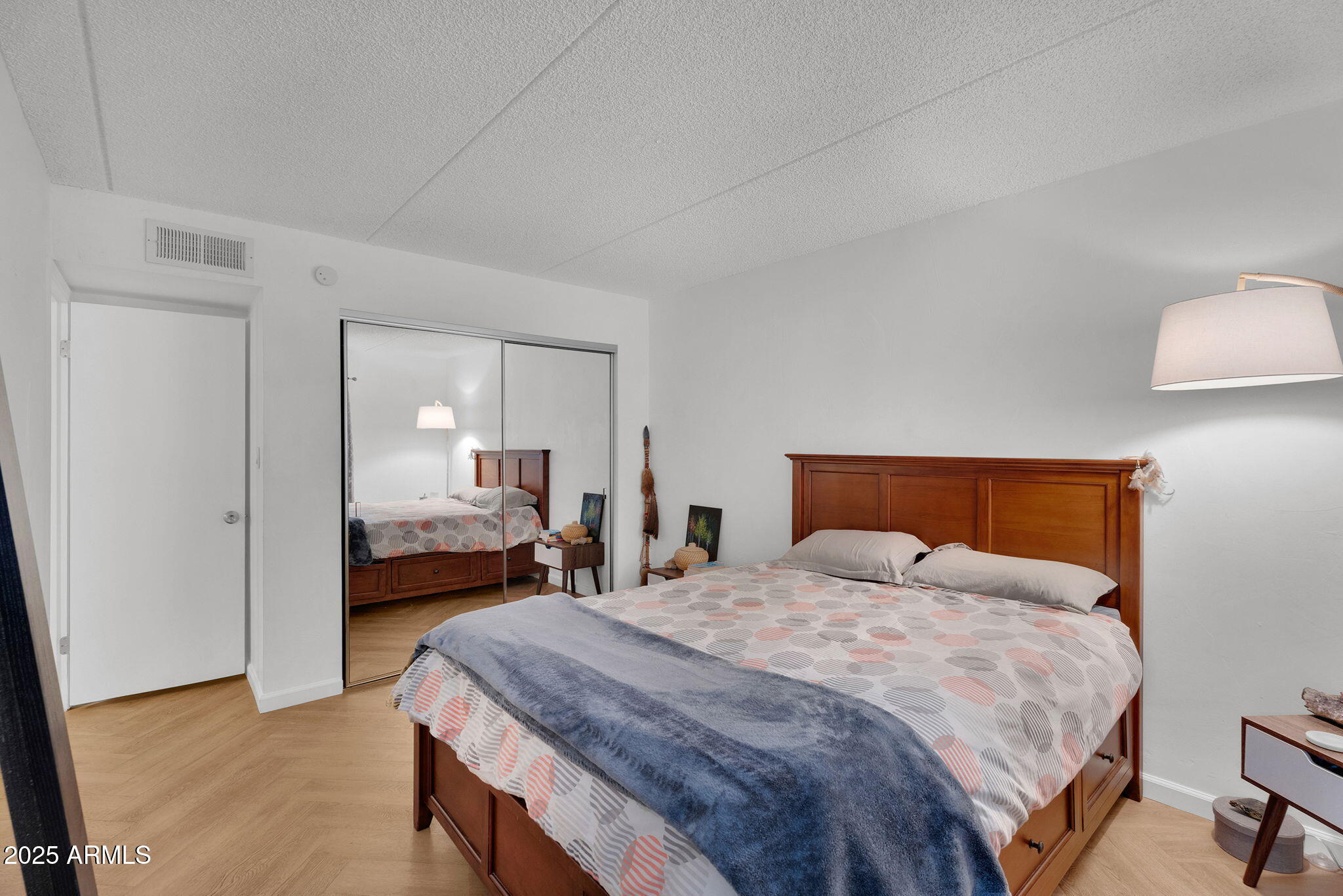 3030 E CLARENDON Avenue 6