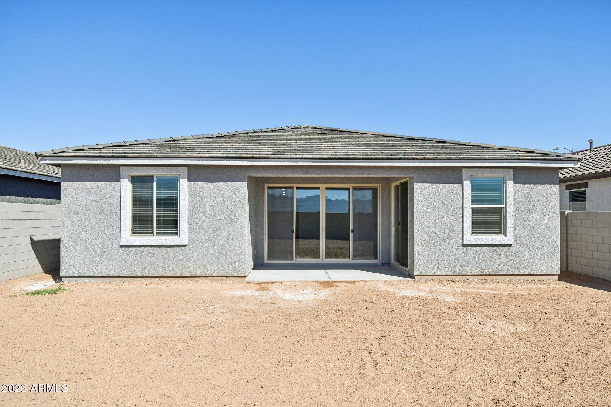 9541 W TAMARISK Avenue