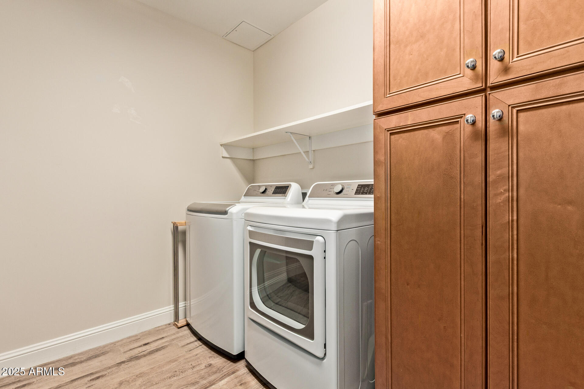 3801 N GOLDWATER Boulevard, 302