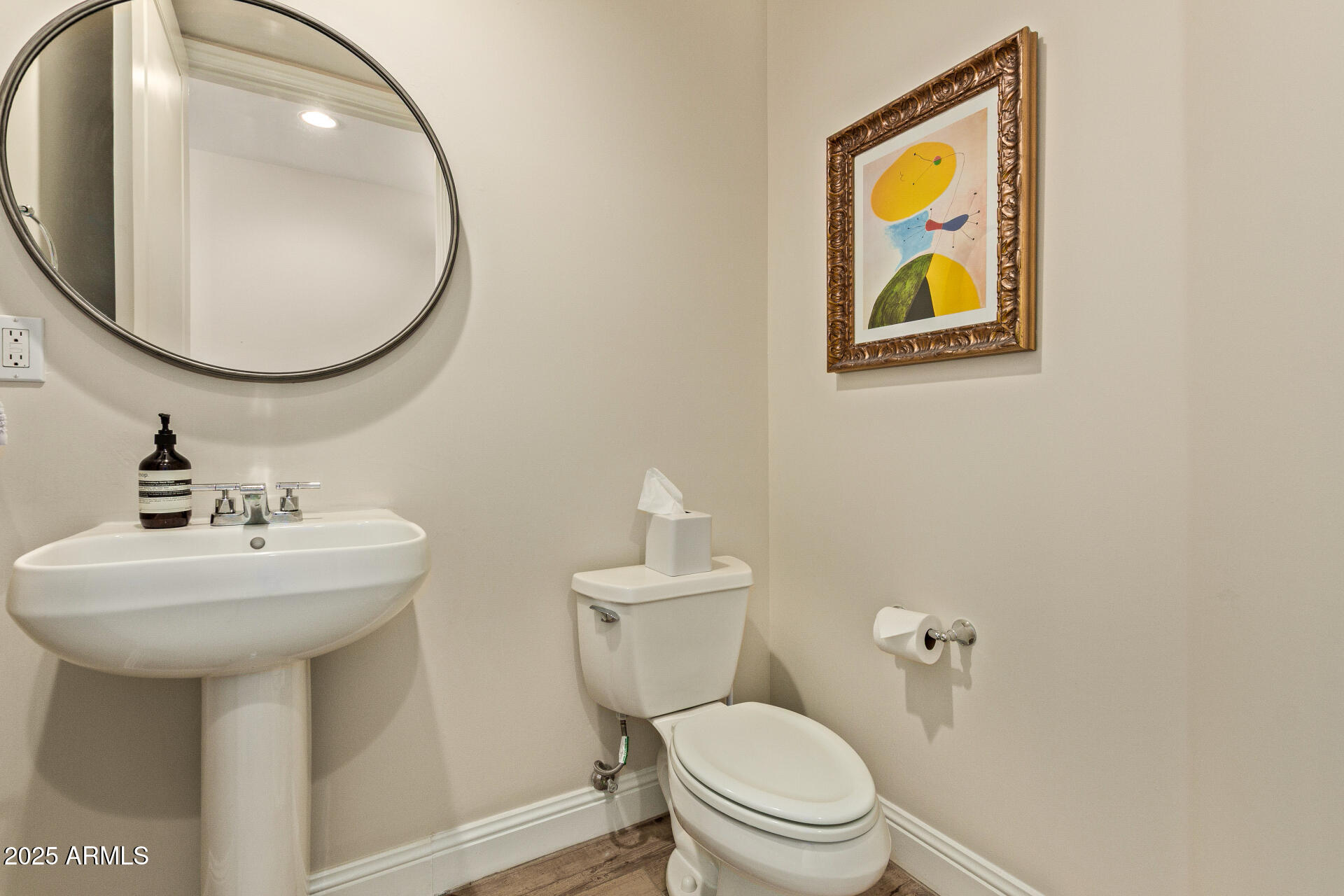 3801 N GOLDWATER Boulevard, 302