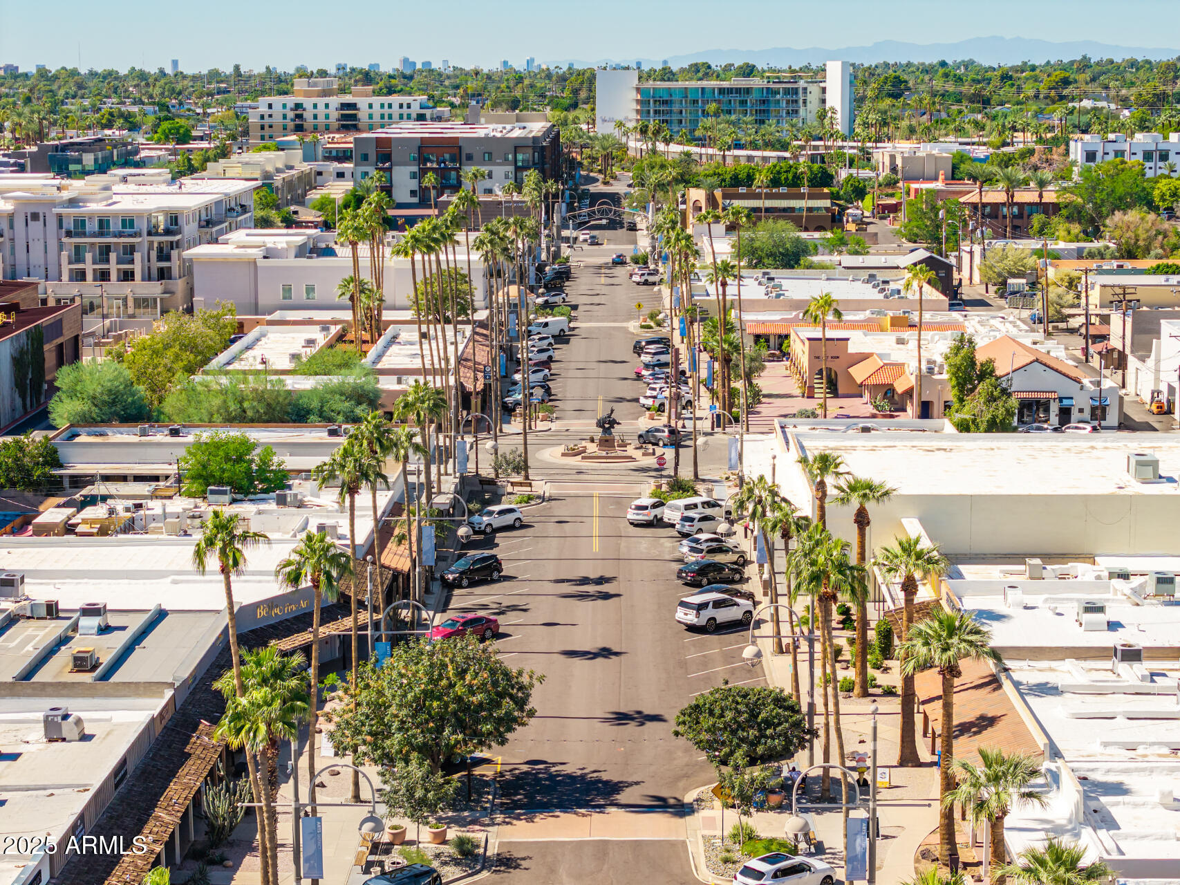 3801 N GOLDWATER Boulevard, 302
