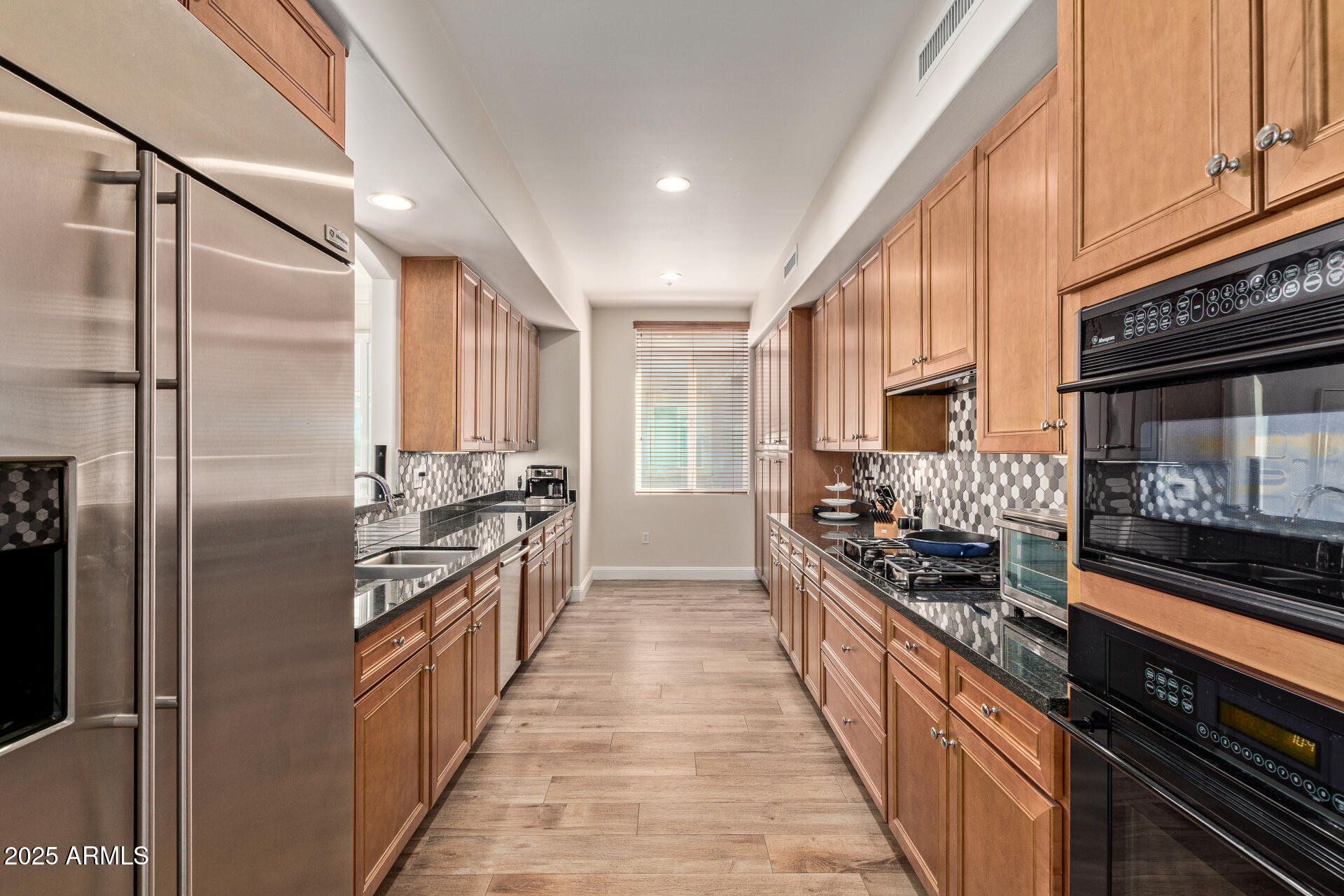 3801 N GOLDWATER Boulevard, 302