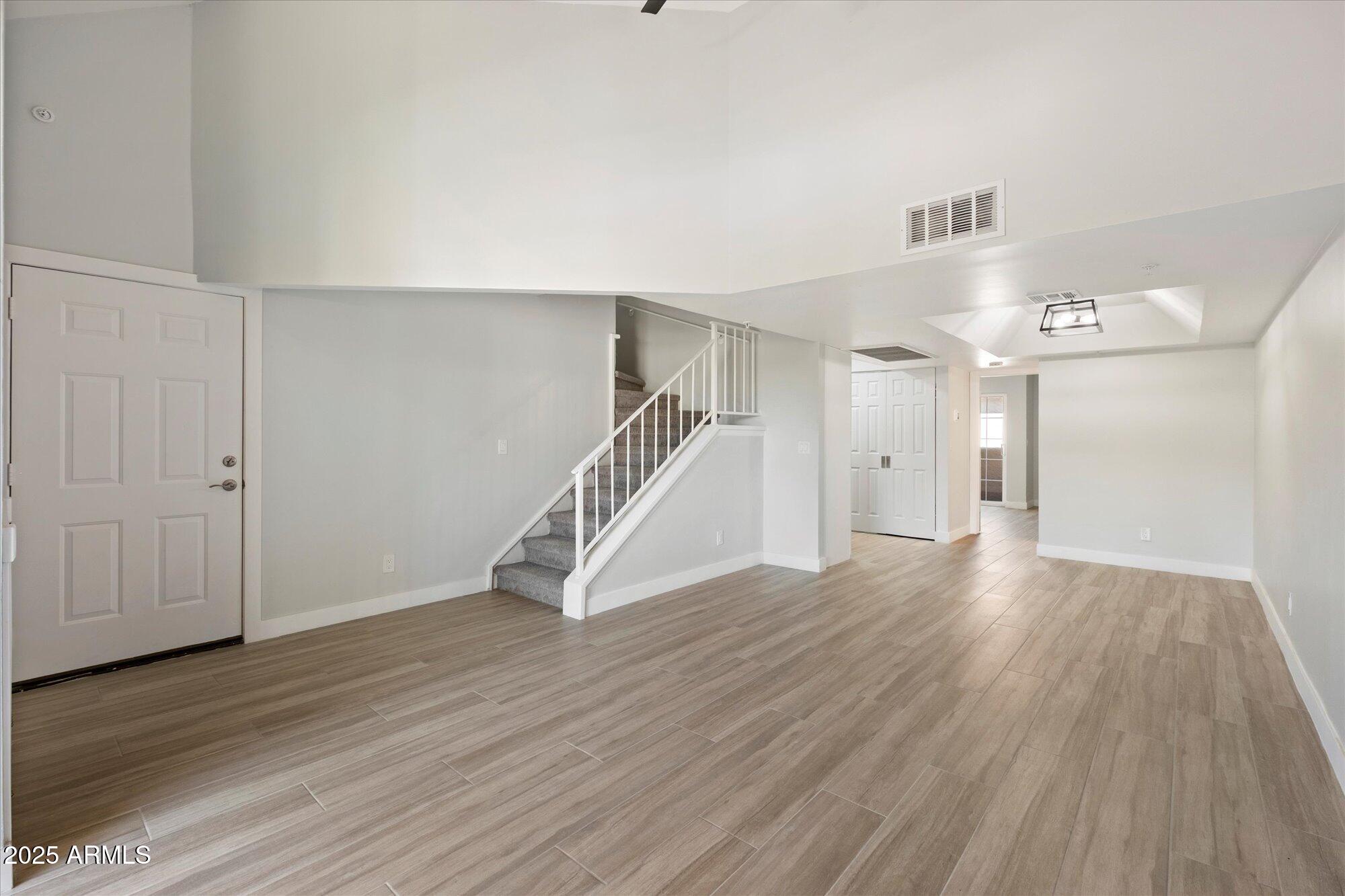 1211 N MILLER Road, 224