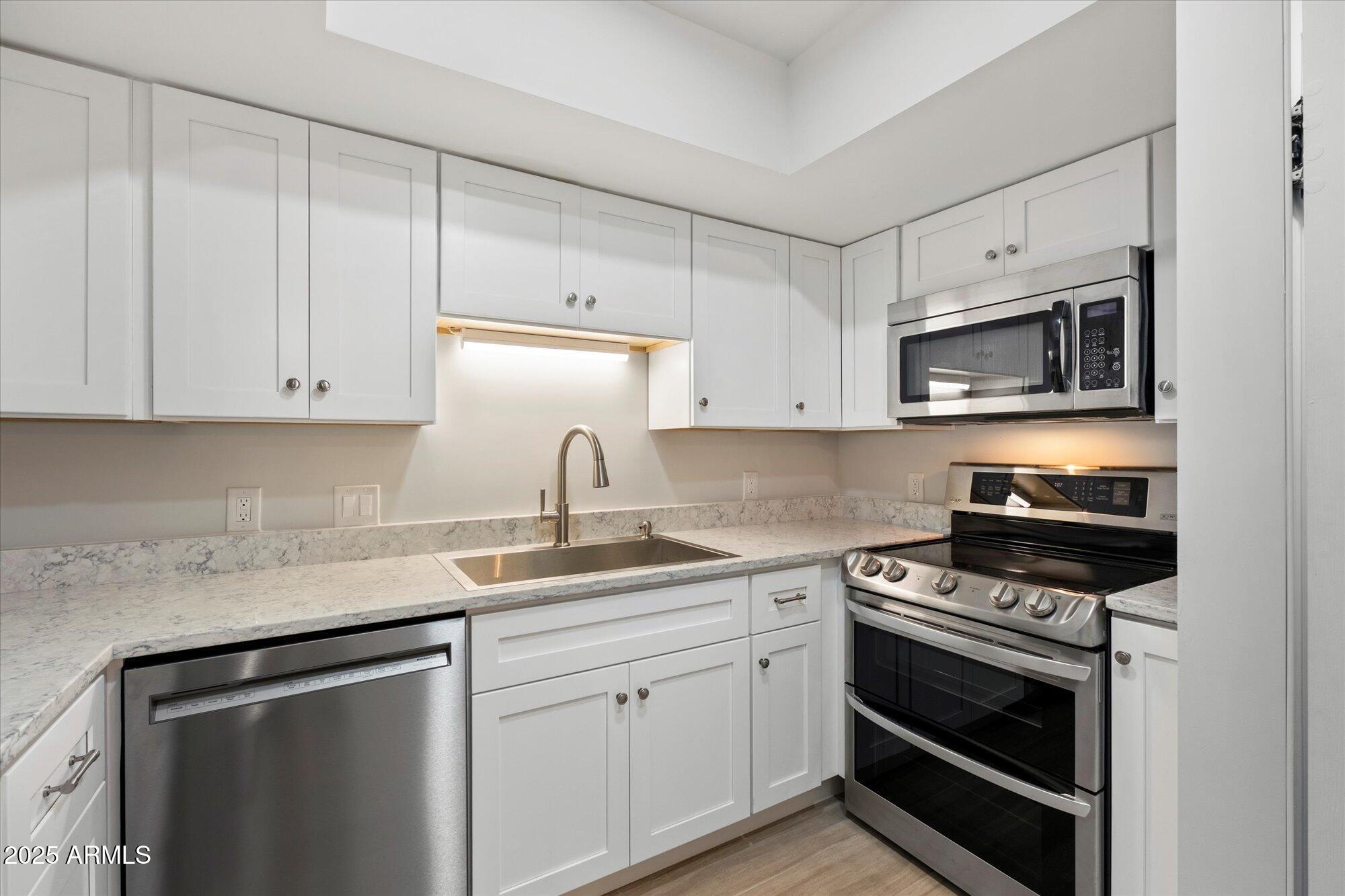 1211 N MILLER Road, 224