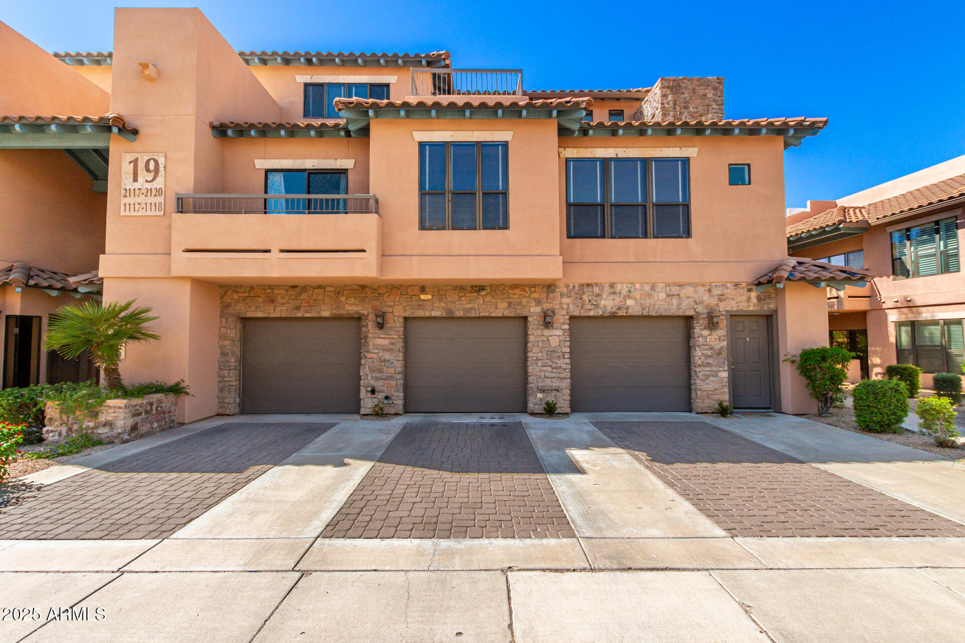 20660 N 40TH Street 2120