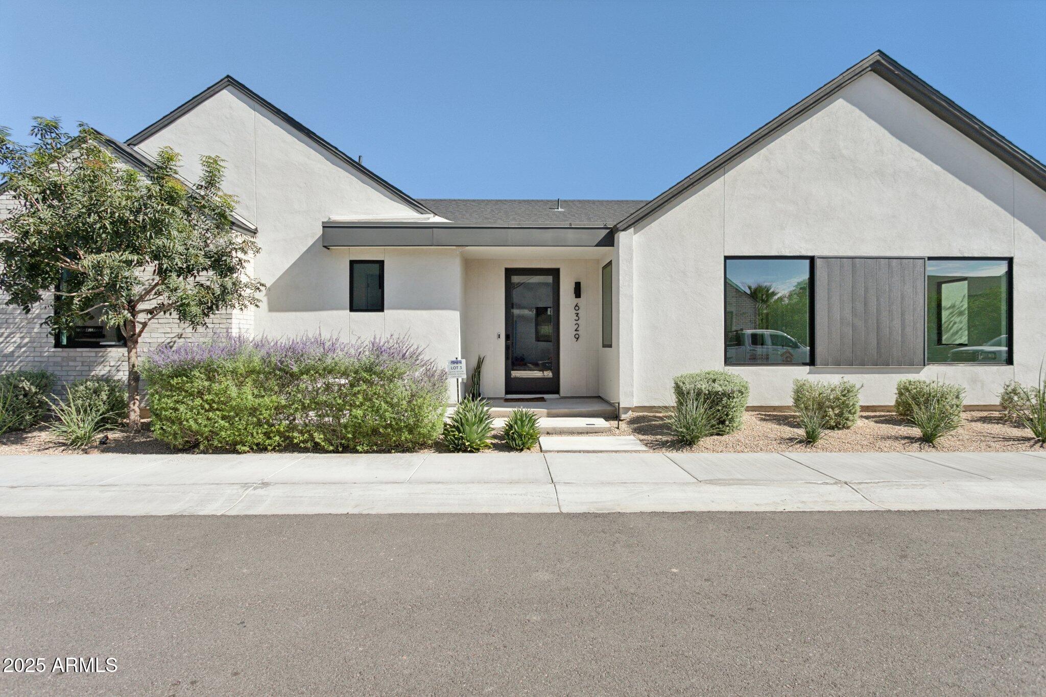 6329 N 10TH Drive
