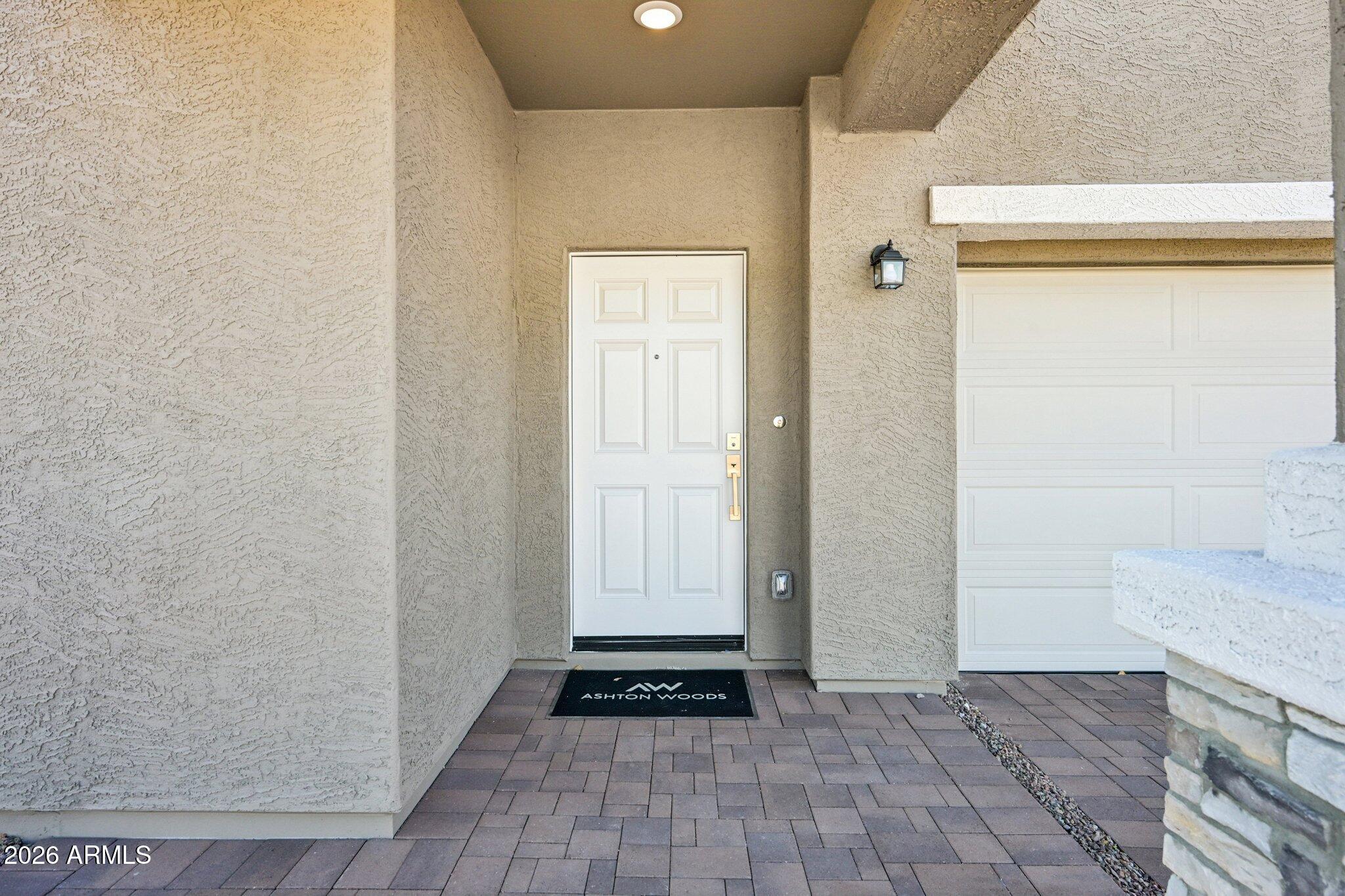 18247 W CAMINO DE ORO
