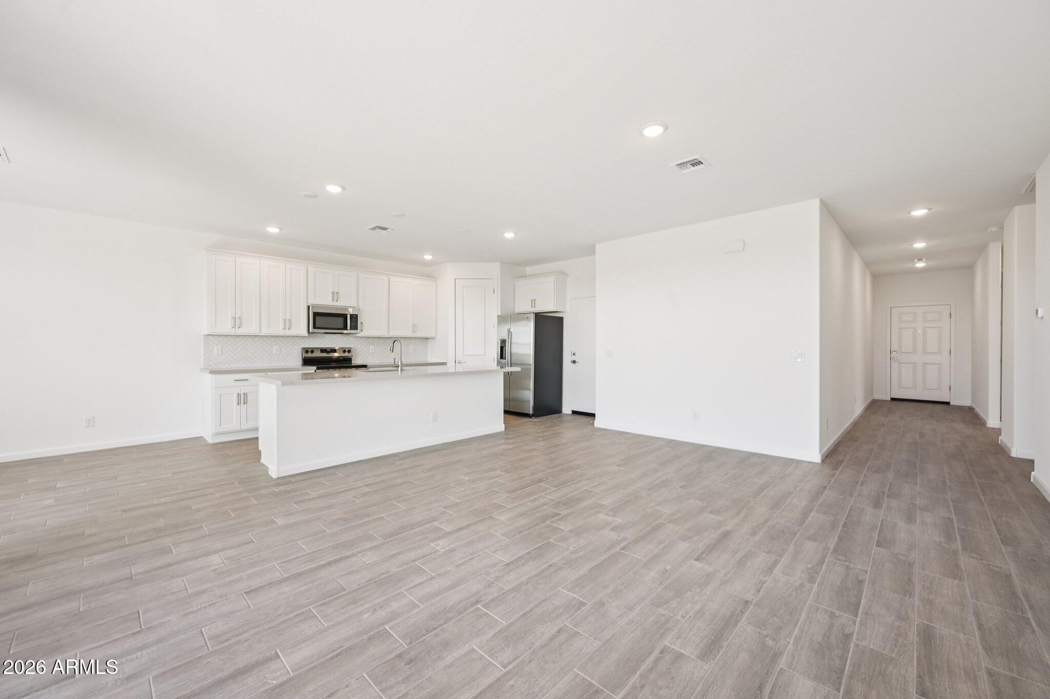 18247 W CAMINO DE ORO