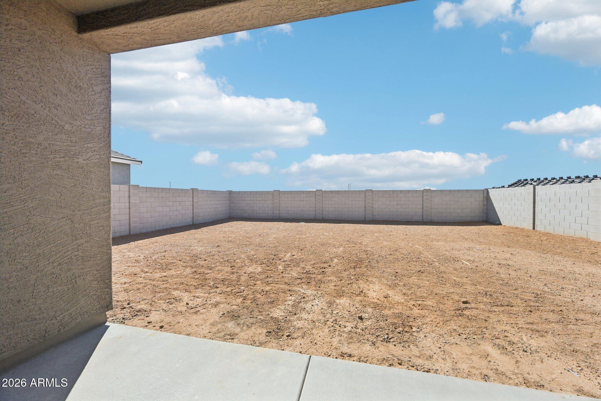 18247 W CAMINO DE ORO