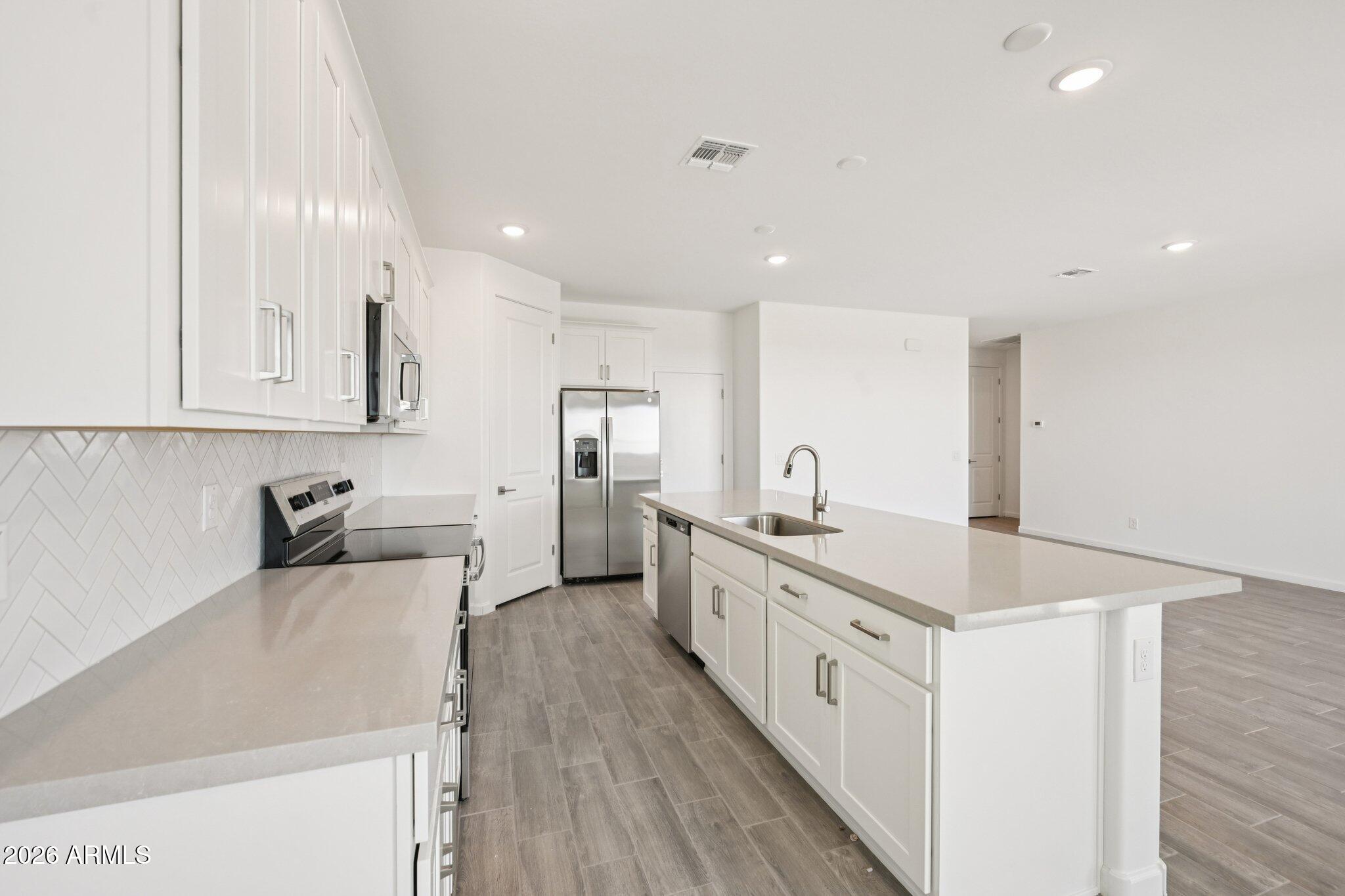 18247 W CAMINO DE ORO