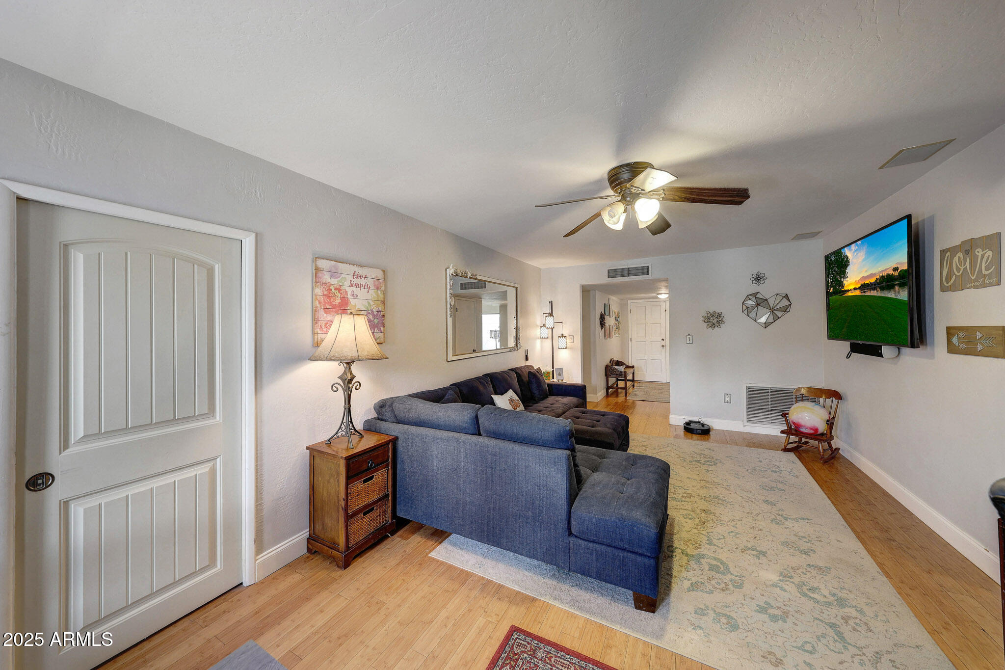 2802 E CHERYL Drive