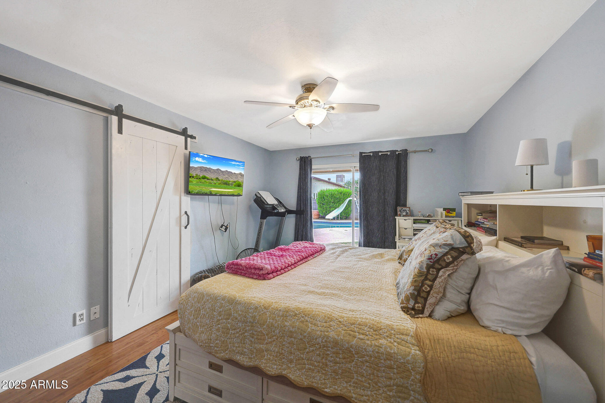 2802 E CHERYL Drive