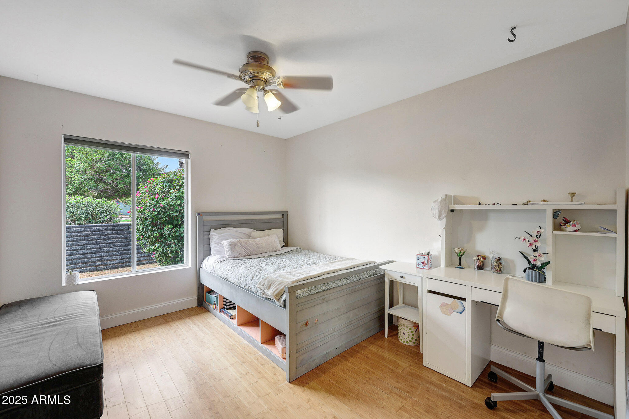 2802 E CHERYL Drive