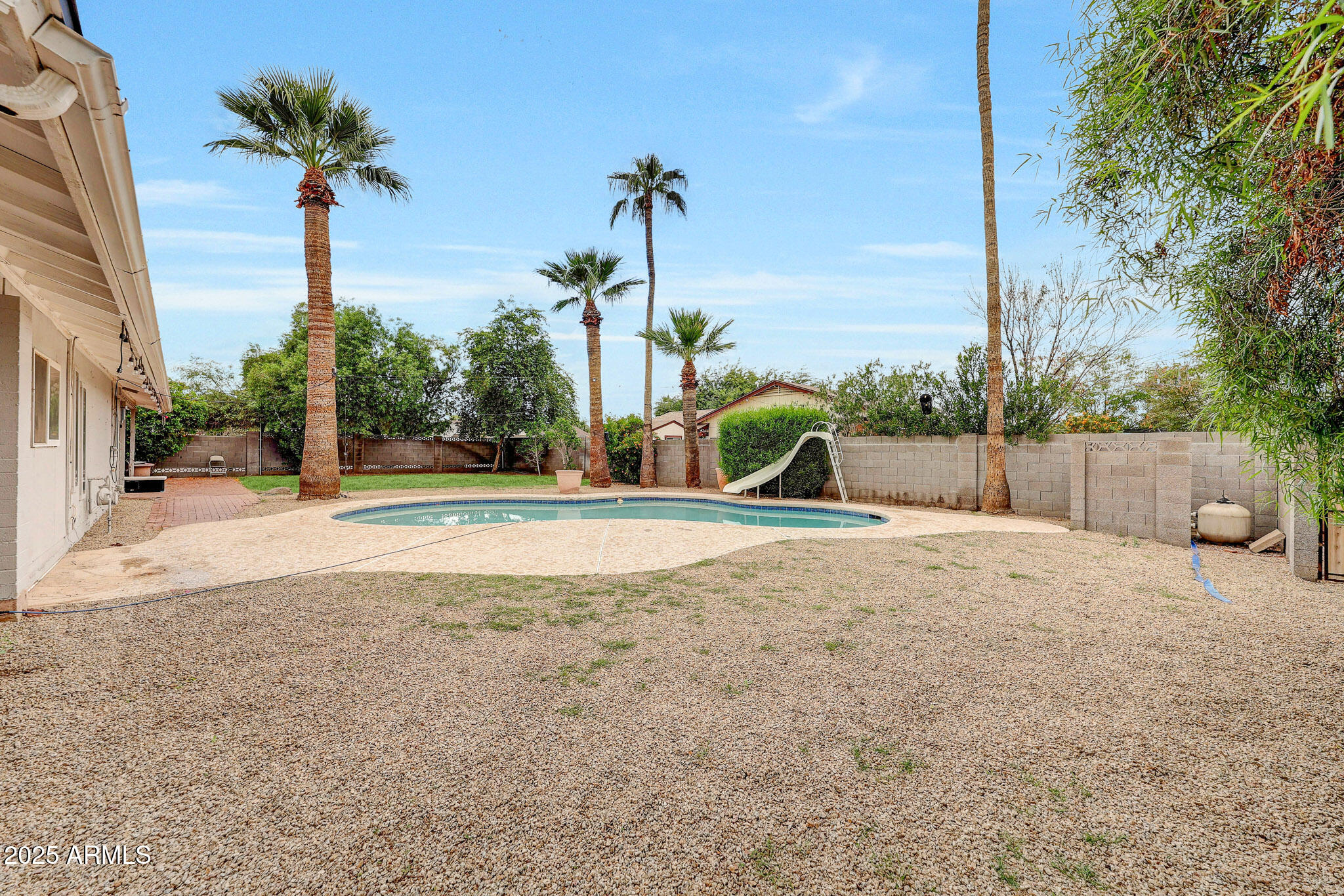 2802 E CHERYL Drive