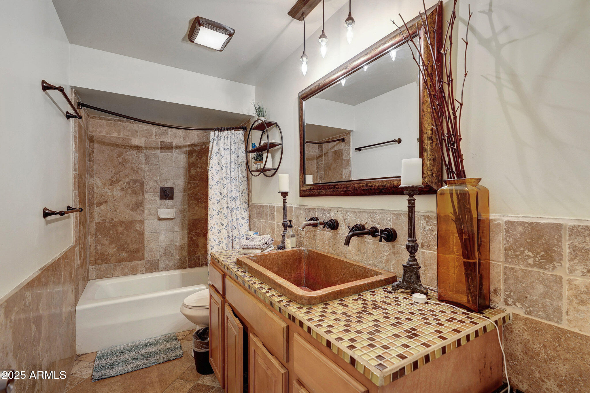 2802 E CHERYL Drive