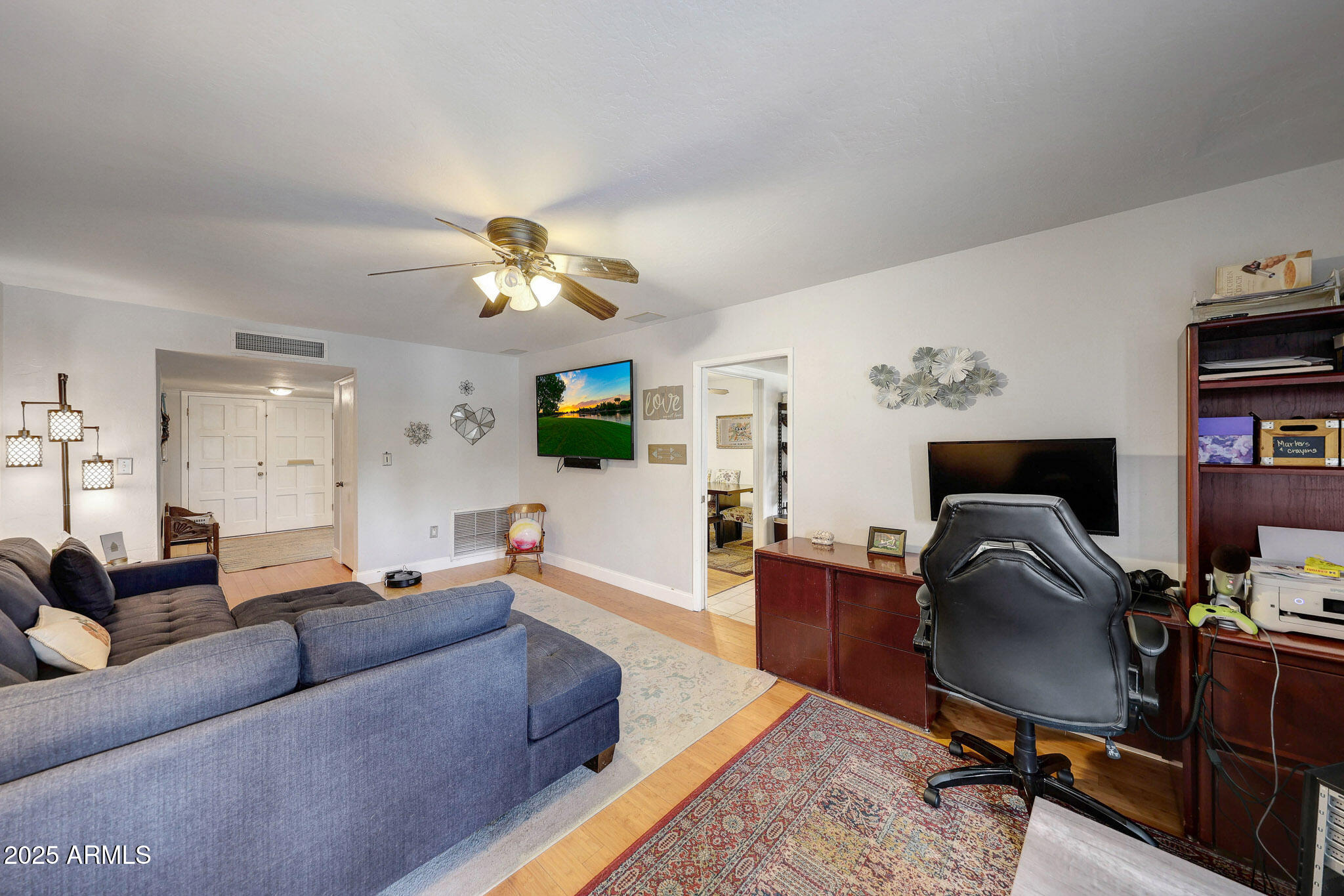2802 E CHERYL Drive