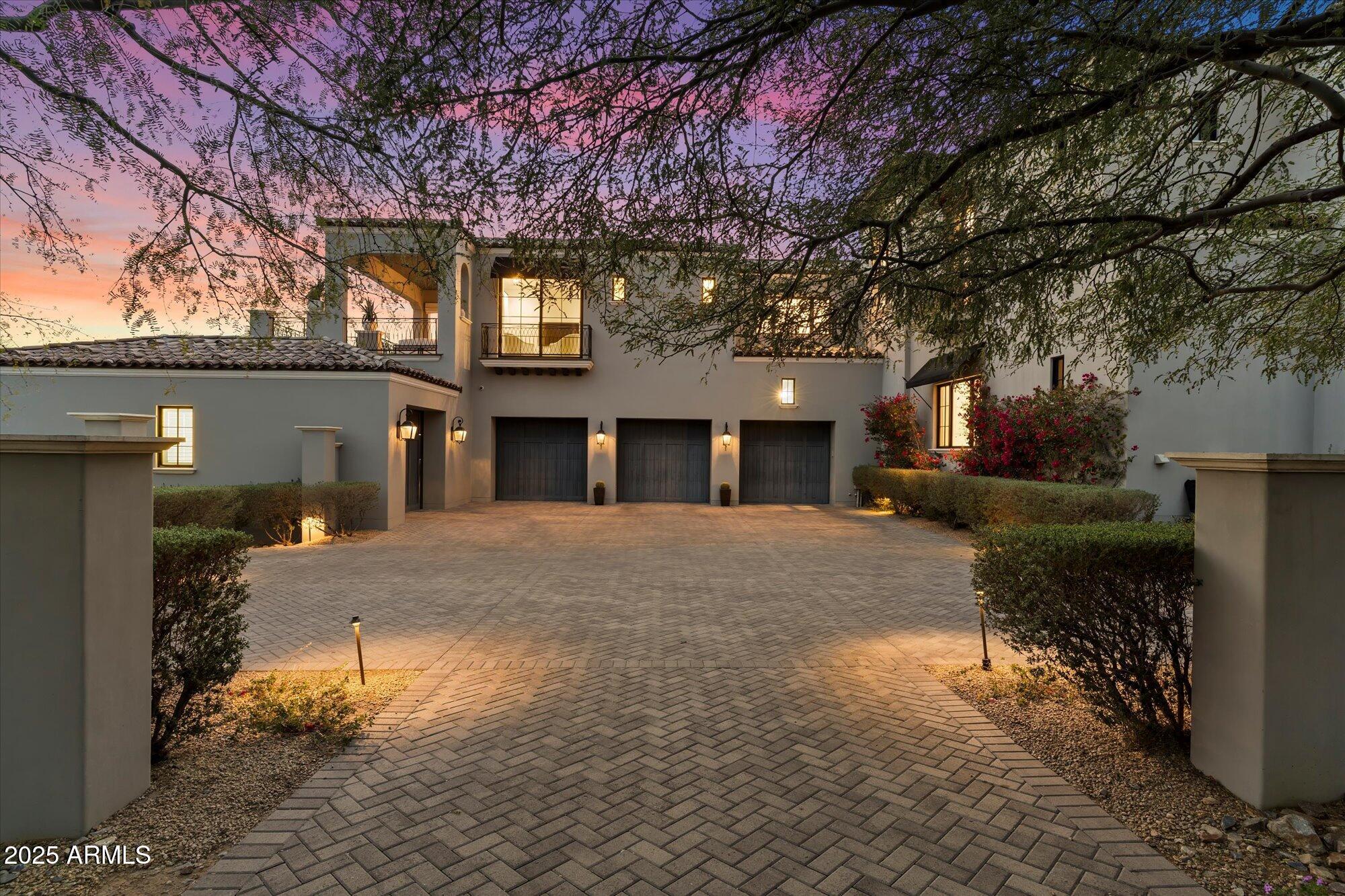 10244 E HUALAPAI Drive