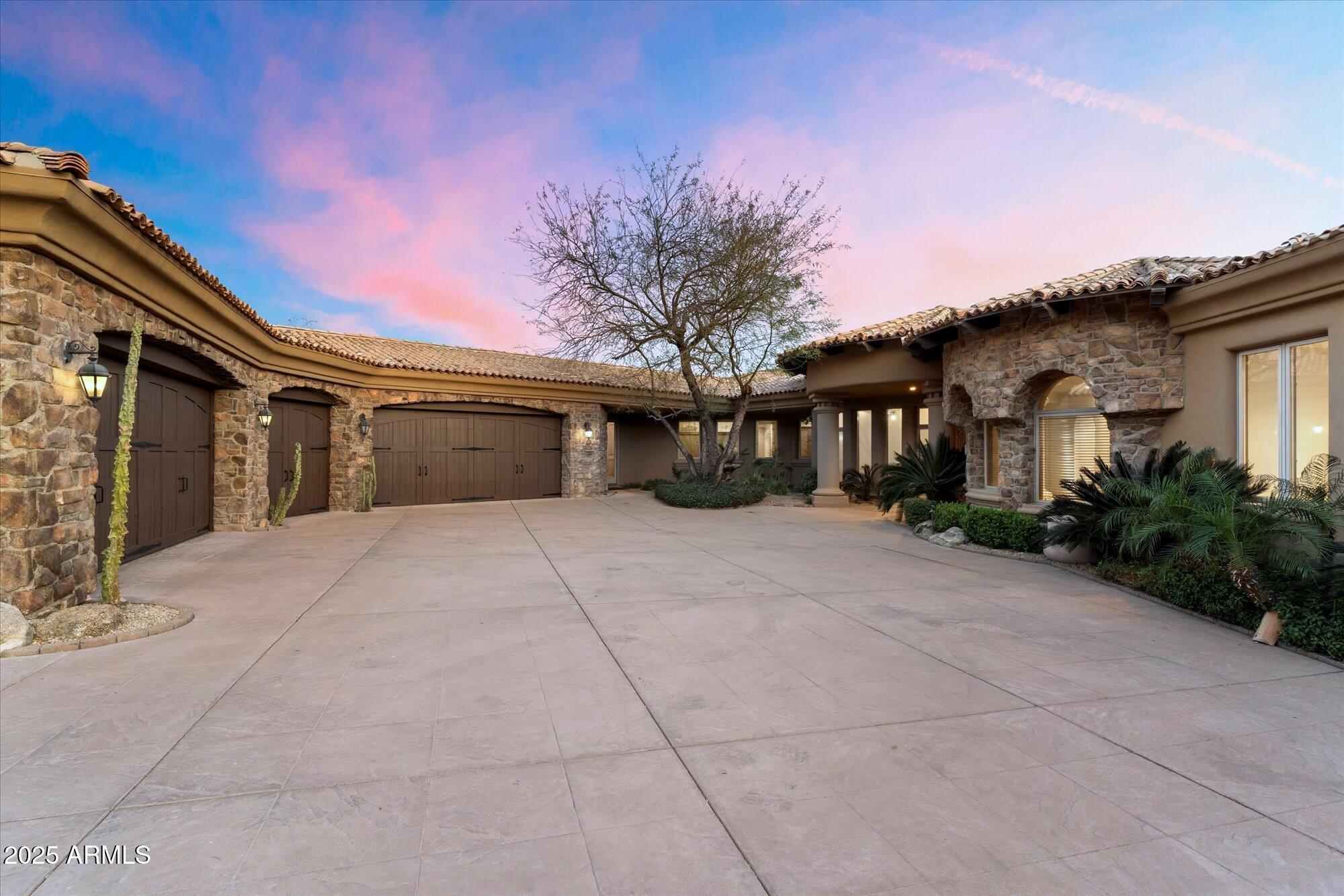 11988 E LARKSPUR Drive
