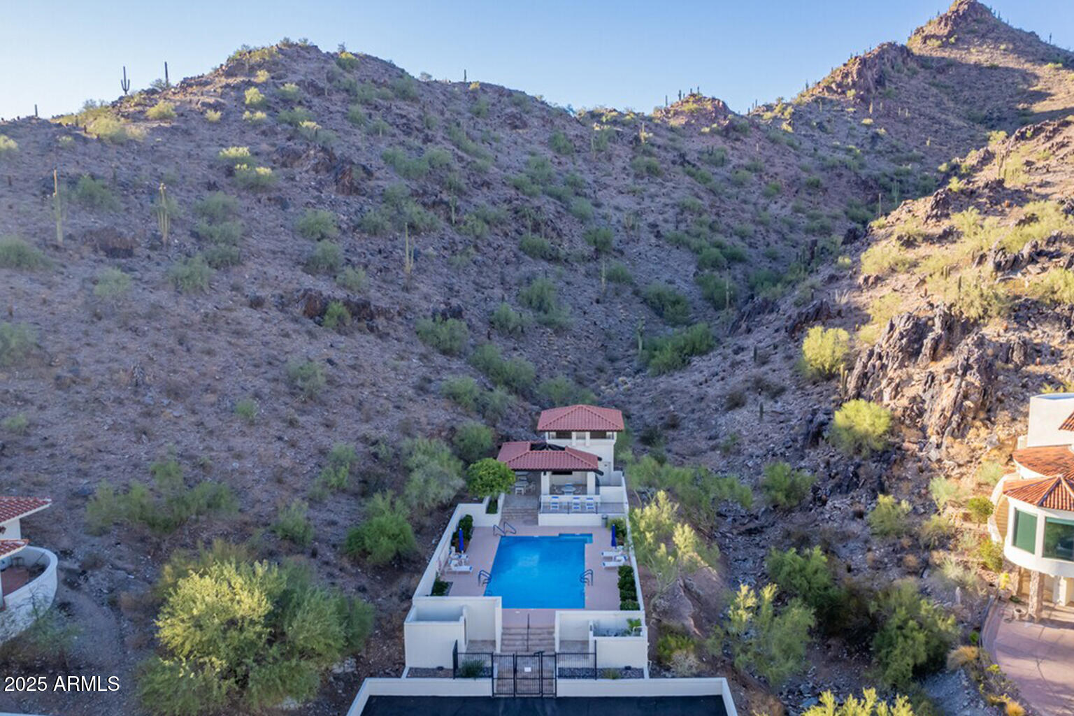 3800 E LINCOLN Drive 23