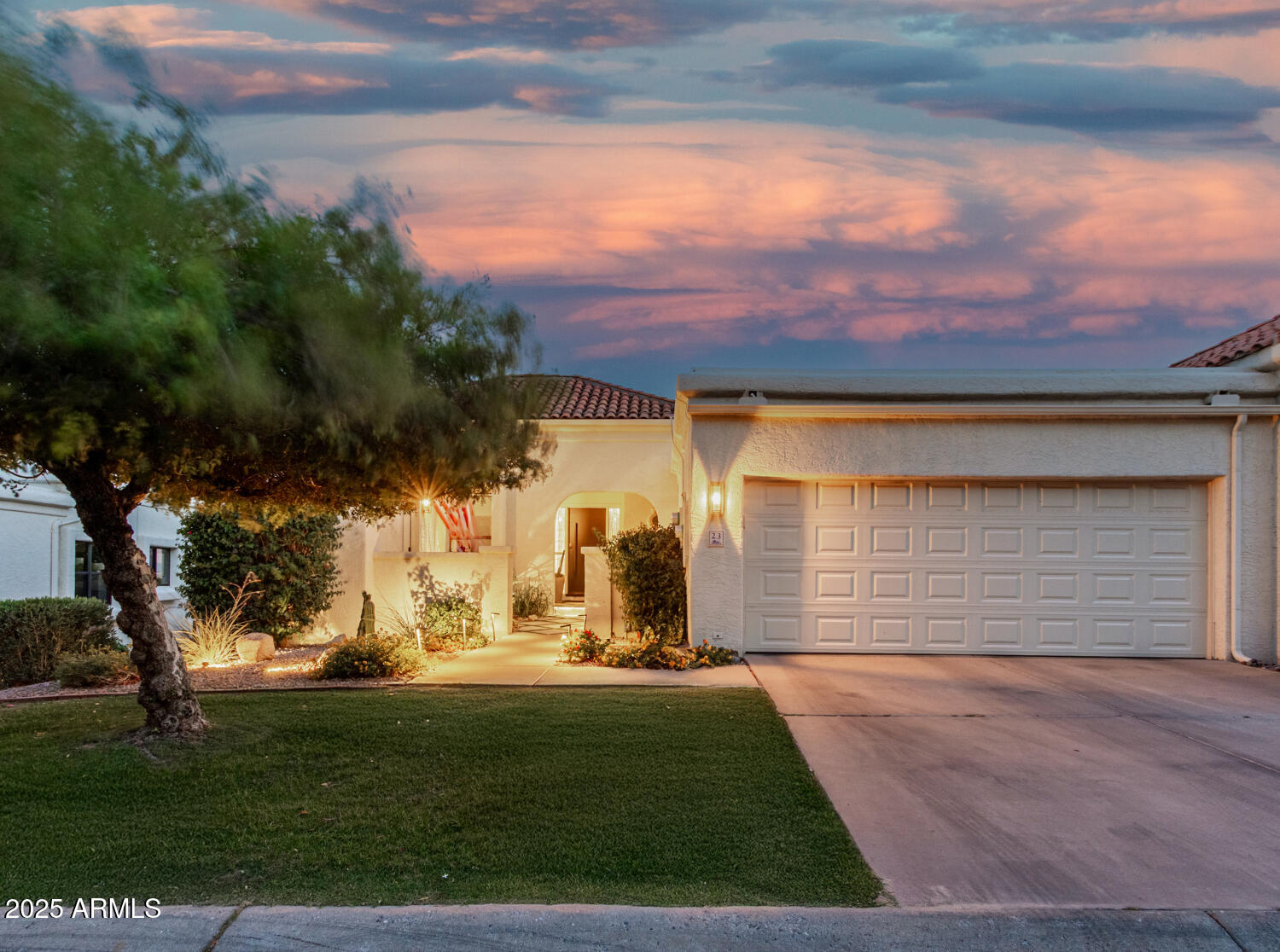 3800 E LINCOLN Drive 23