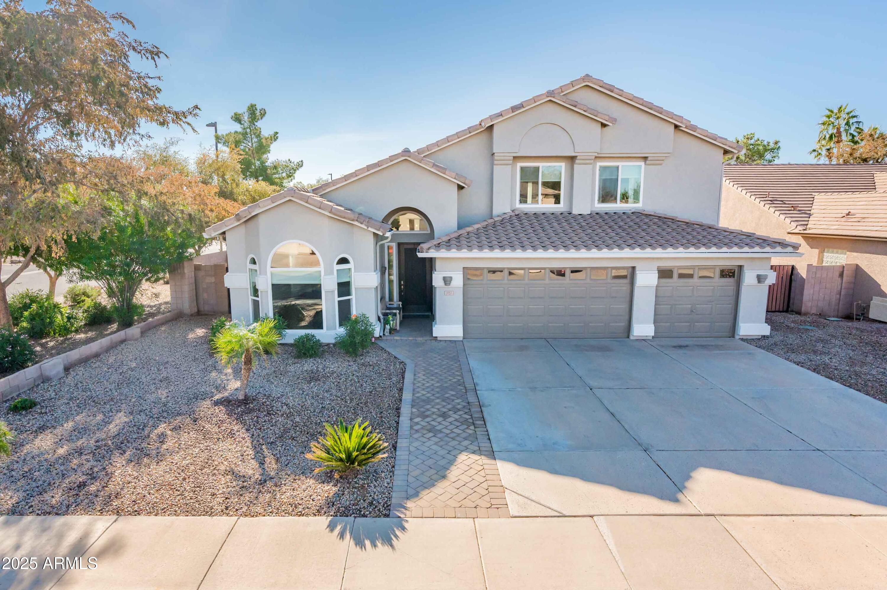 3951 E Cullumber Street