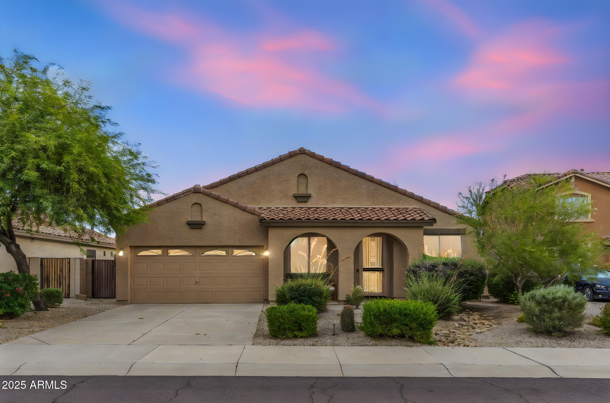 17471 W DESERT SAGE Drive
