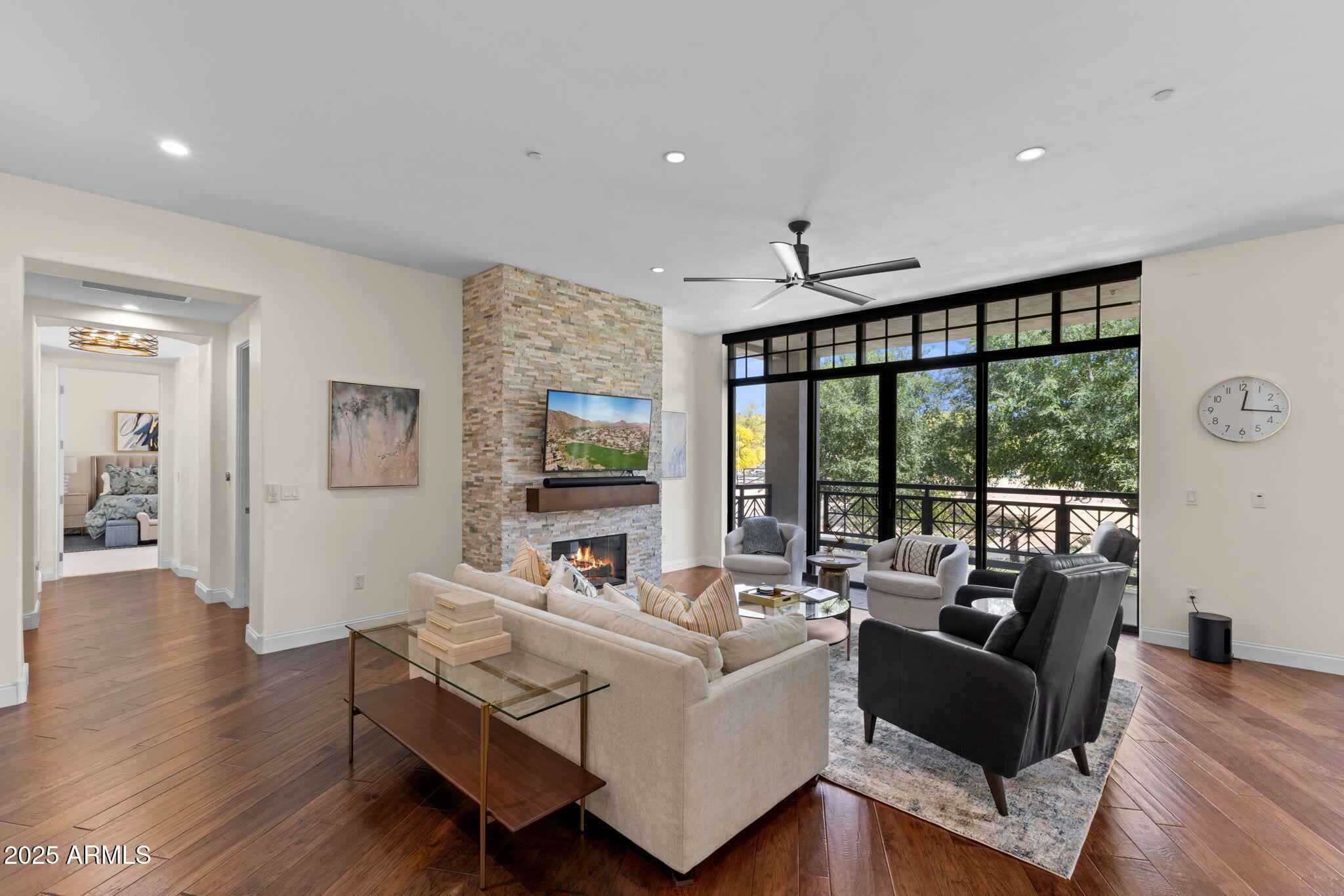8 E BILTMORE Estate 215