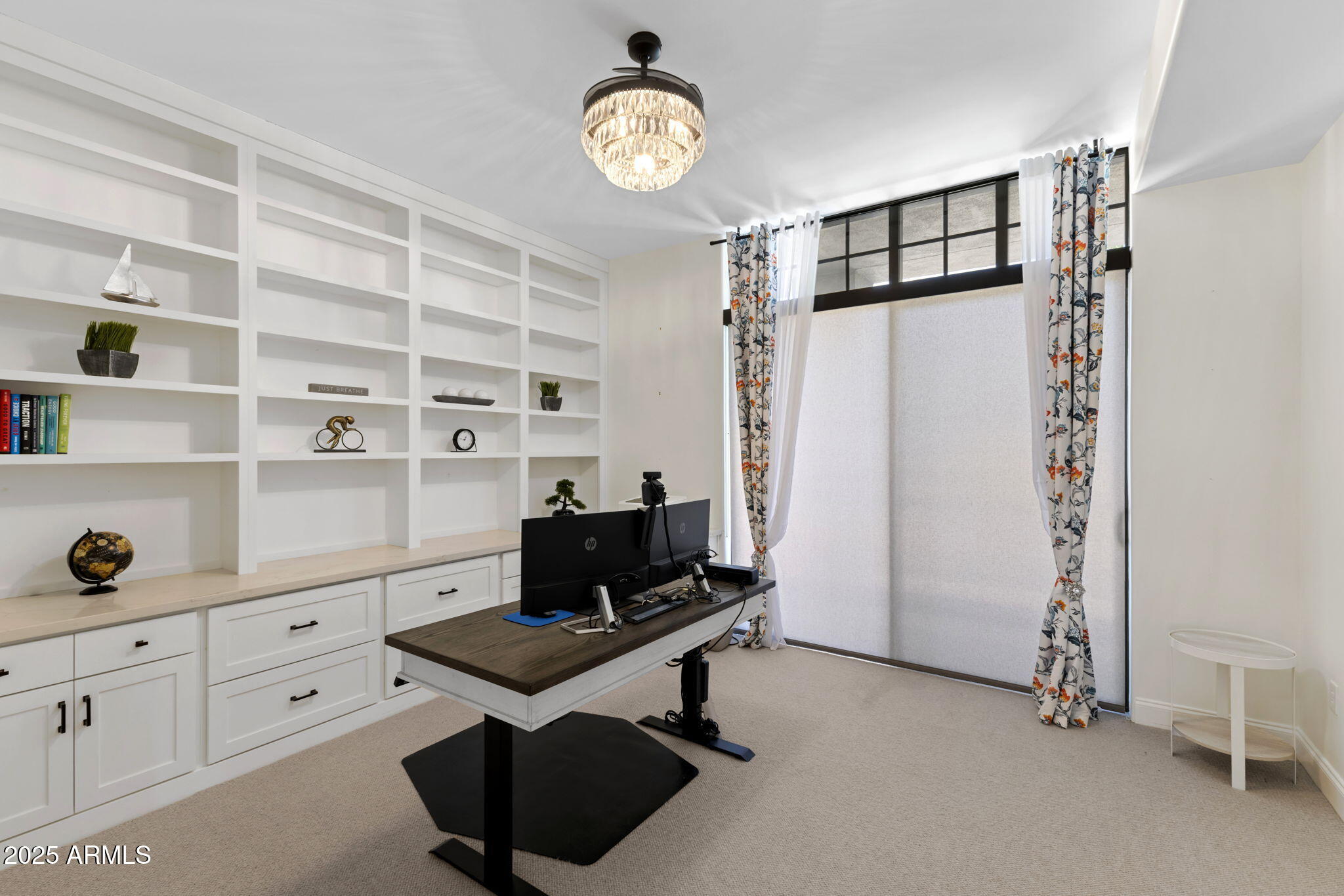 8 E BILTMORE Estate 215